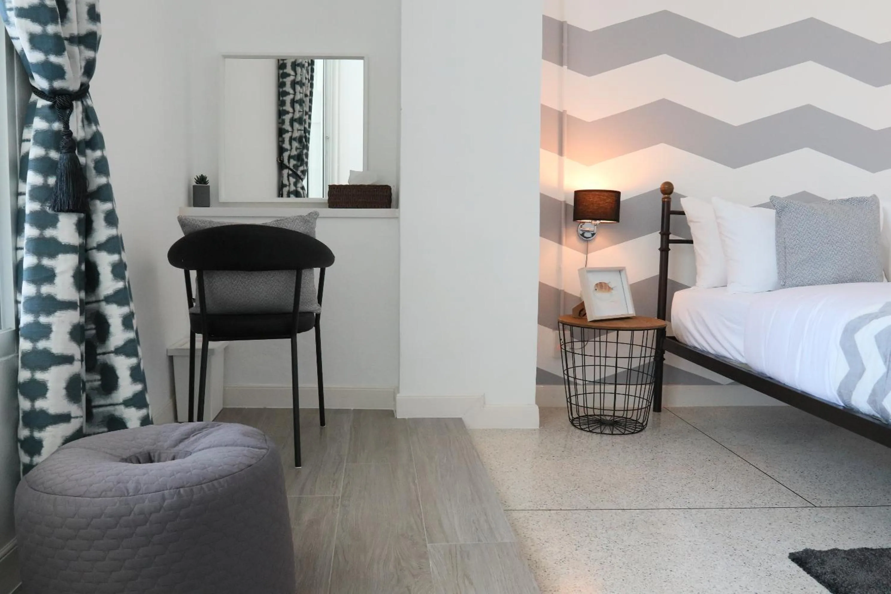 Seating area, Bed in Airee Premier Residence