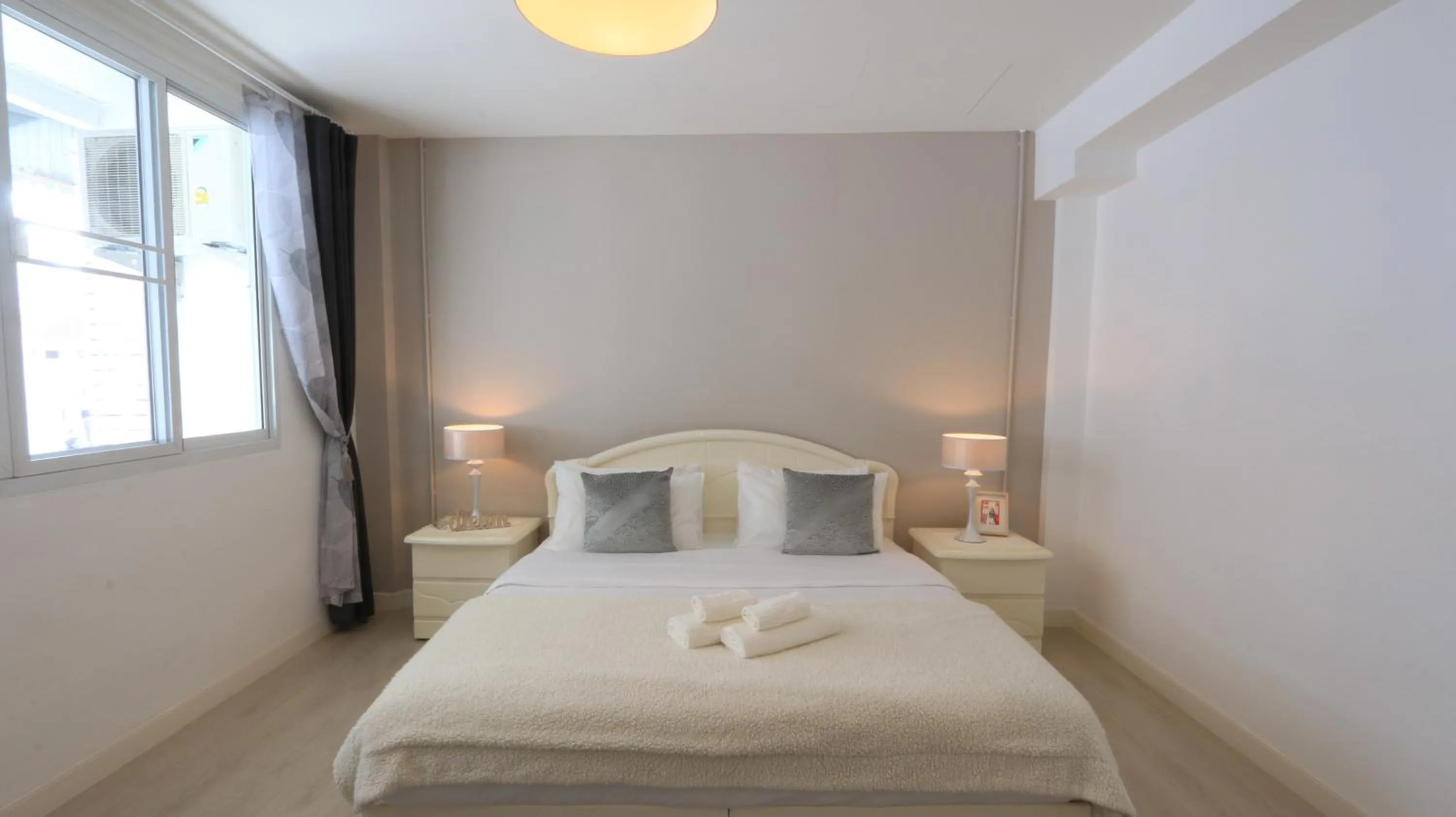 Photo of the whole room, Bed in Airee Premier Residence