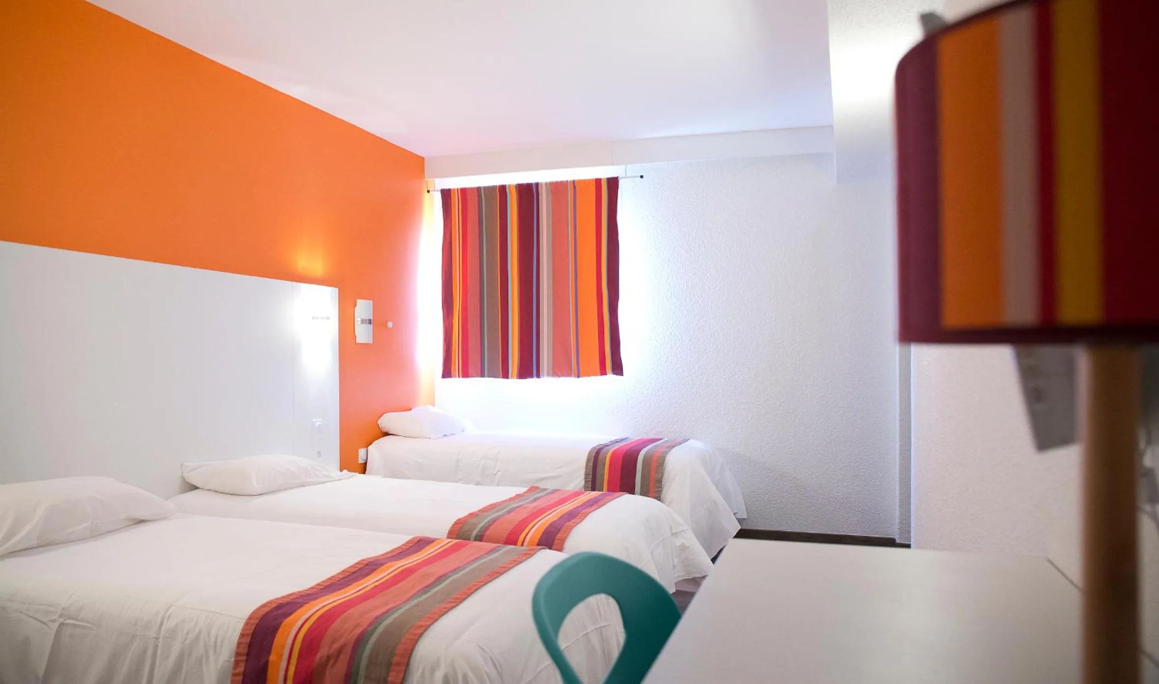 Photo of the whole room, Bed in Hotel Du Village Catalan