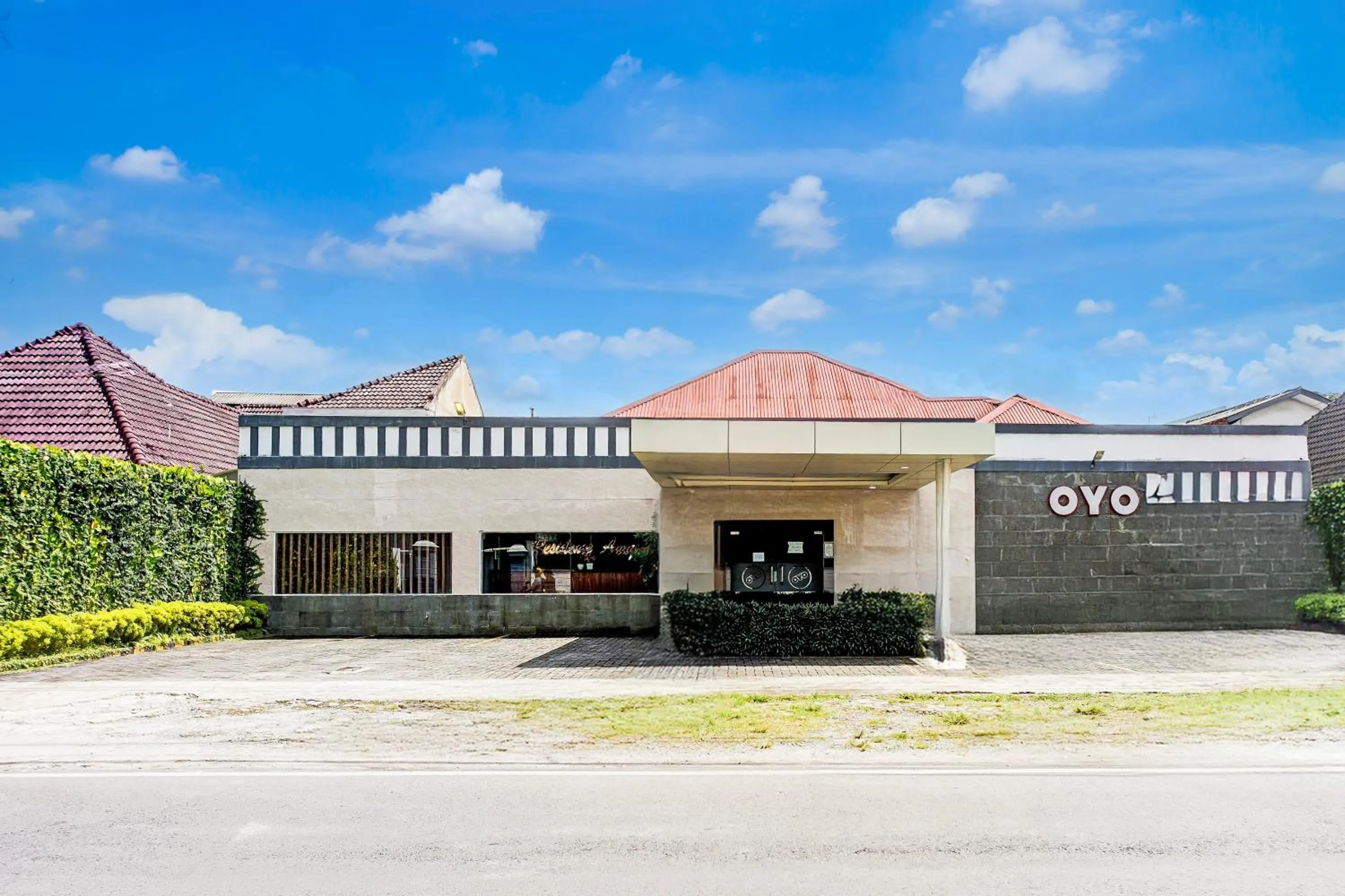 Property building in OYO Residence Anugrah