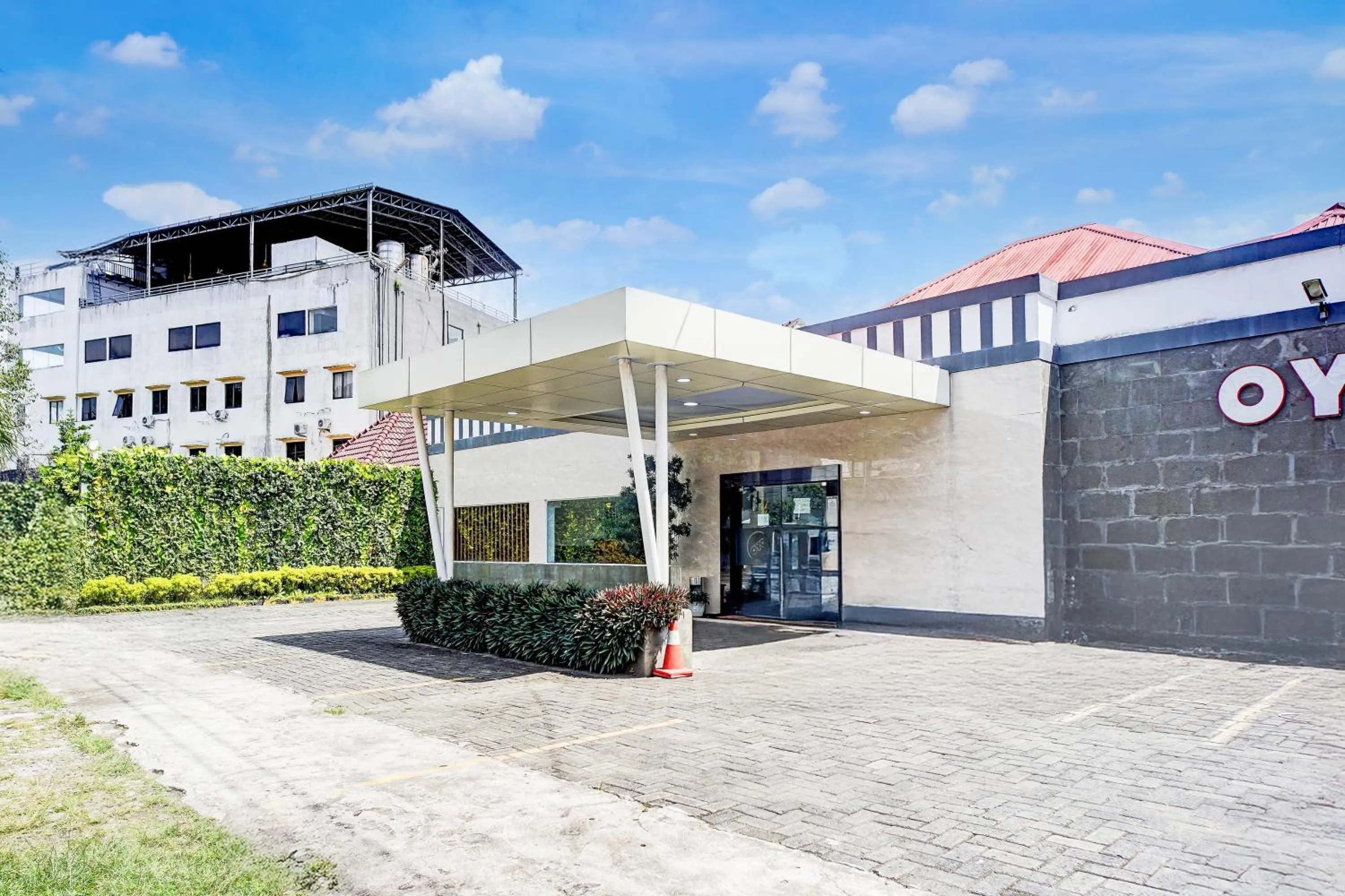 Property building in OYO Residence Anugrah