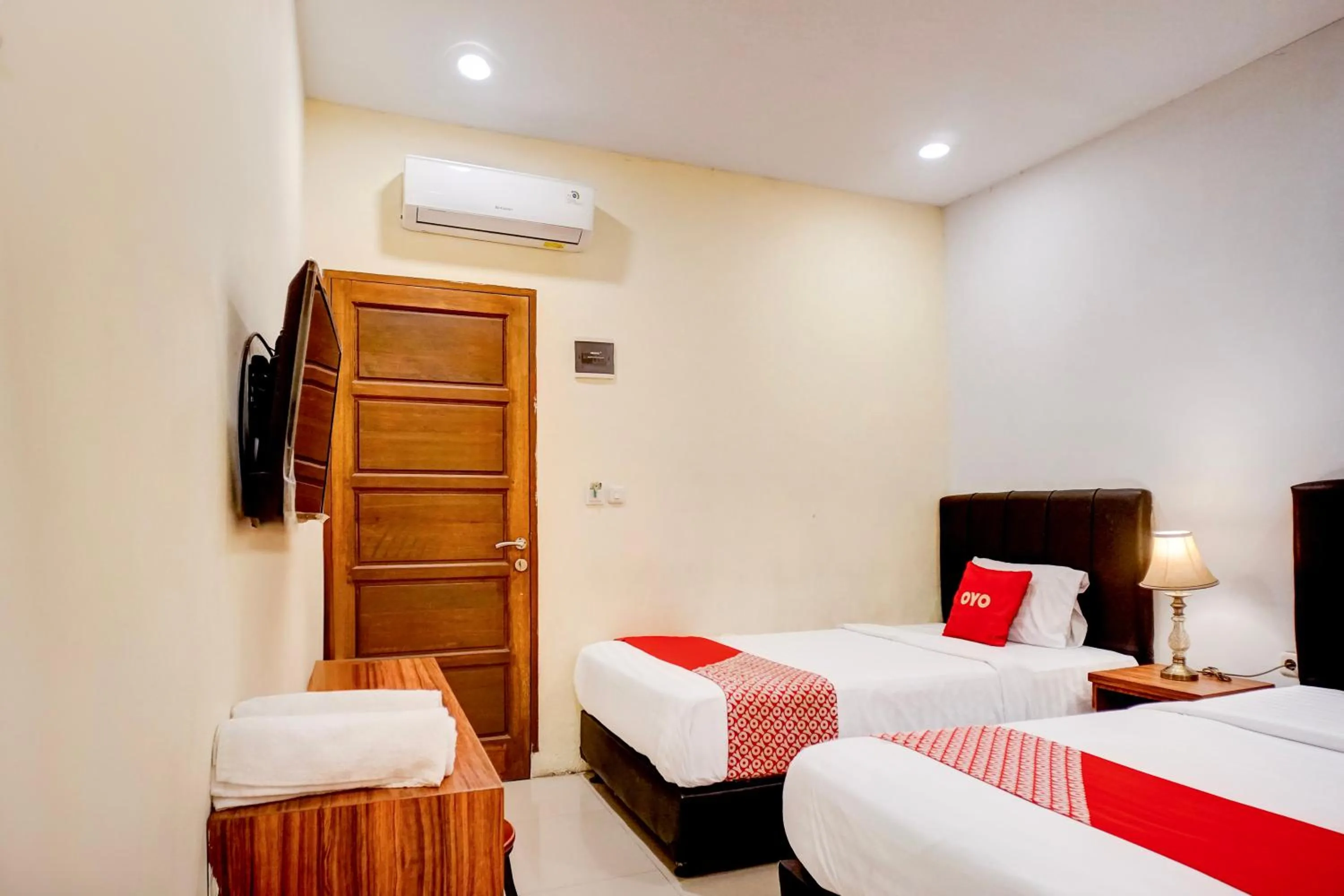 Bedroom, Bed in OYO Residence Anugrah