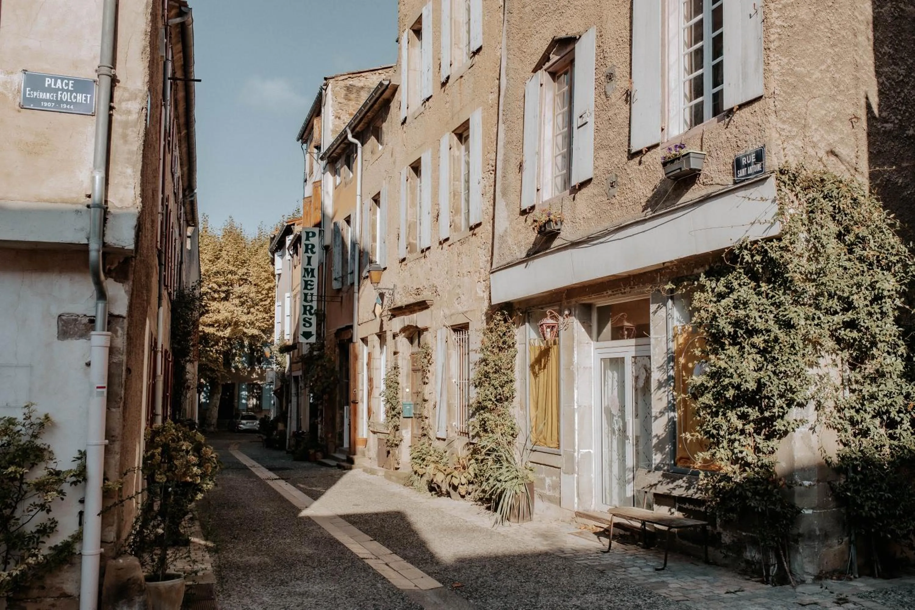 Activities in Hôtel De France