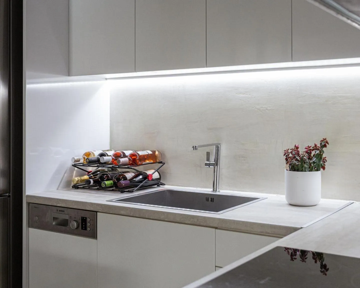 Kitchen or kitchenette in Urban Stripes Athens