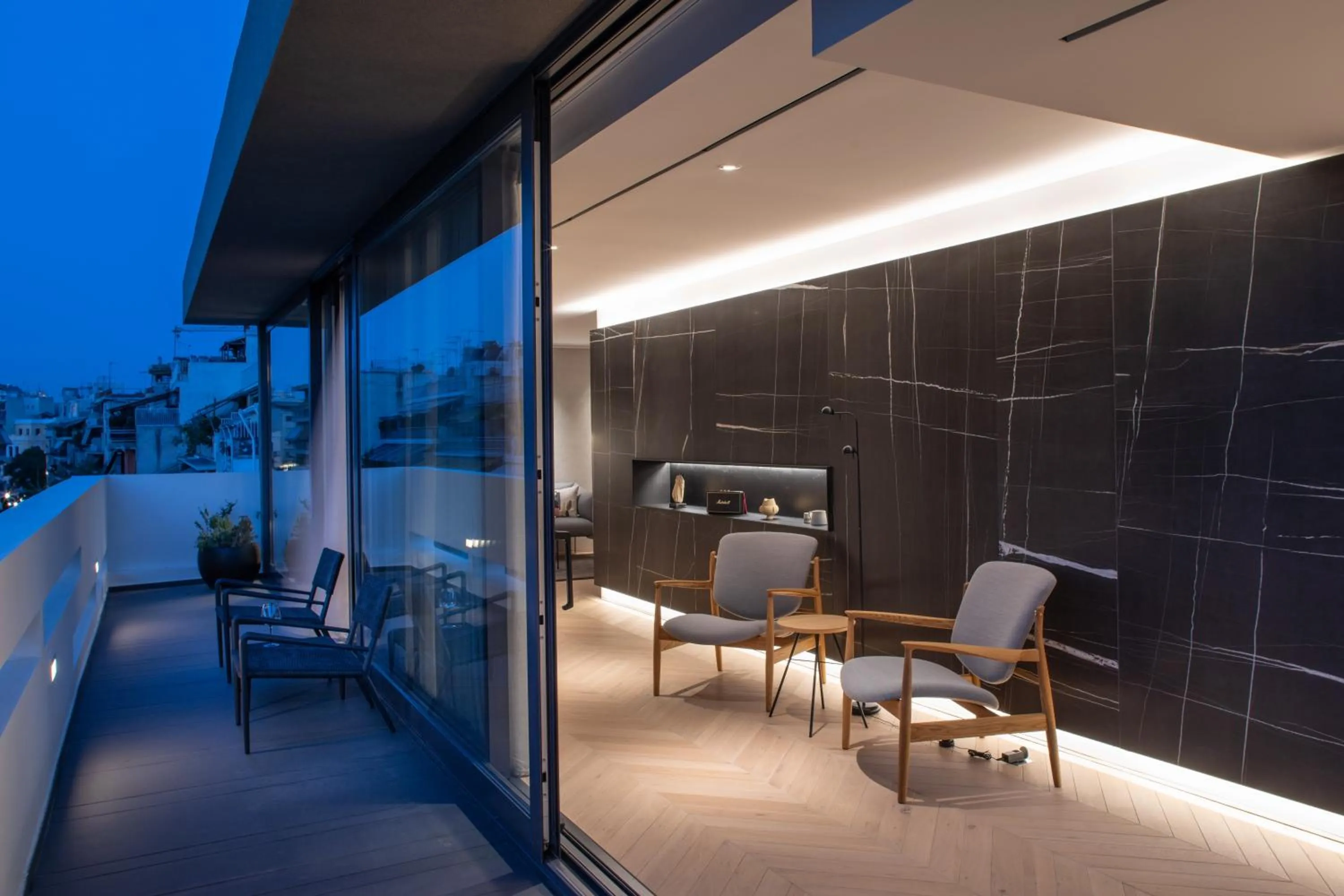 Patio in Urban Stripes Athens