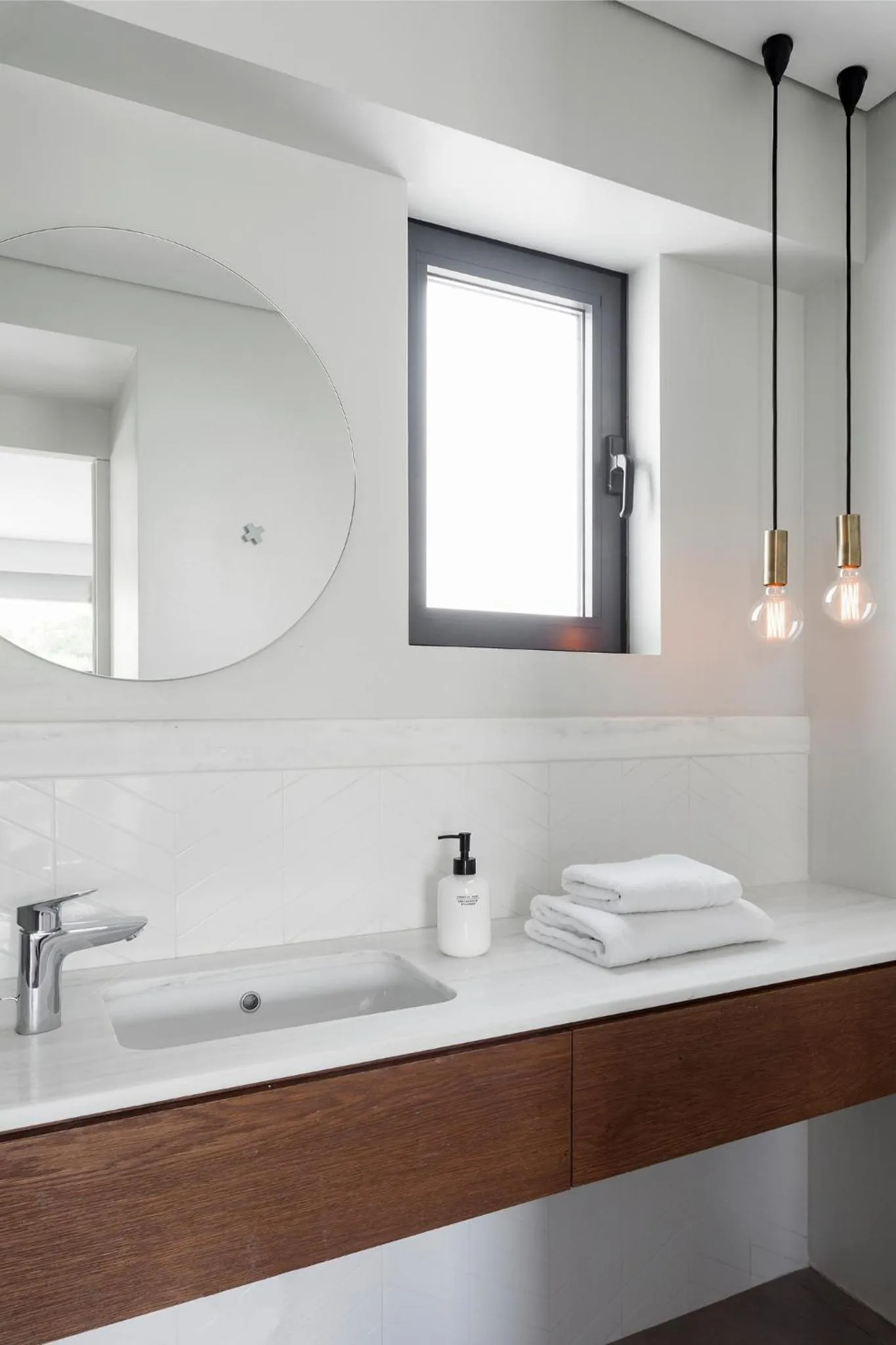 Bathroom in Urban Stripes Athens