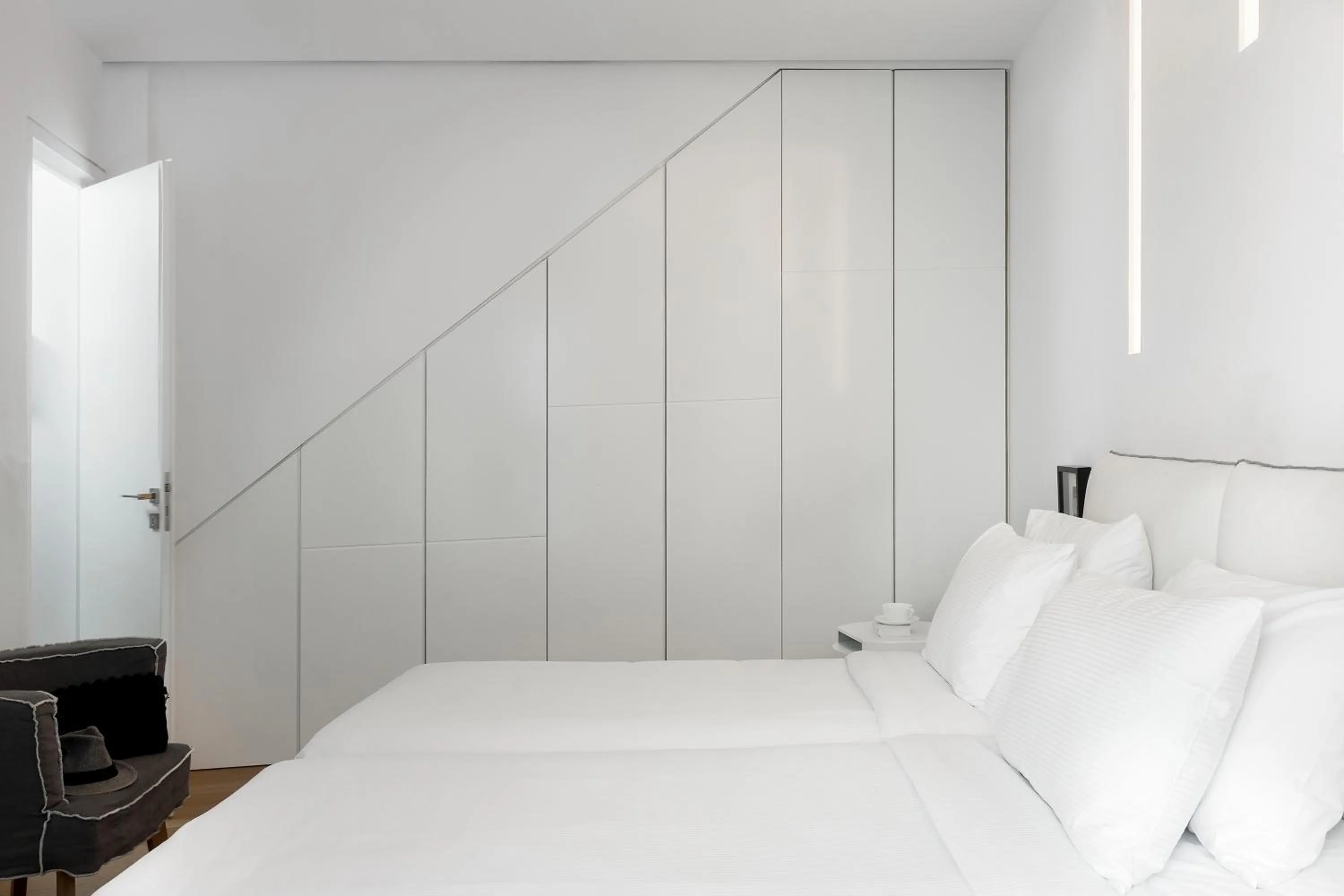 Bed in Urban Stripes Athens