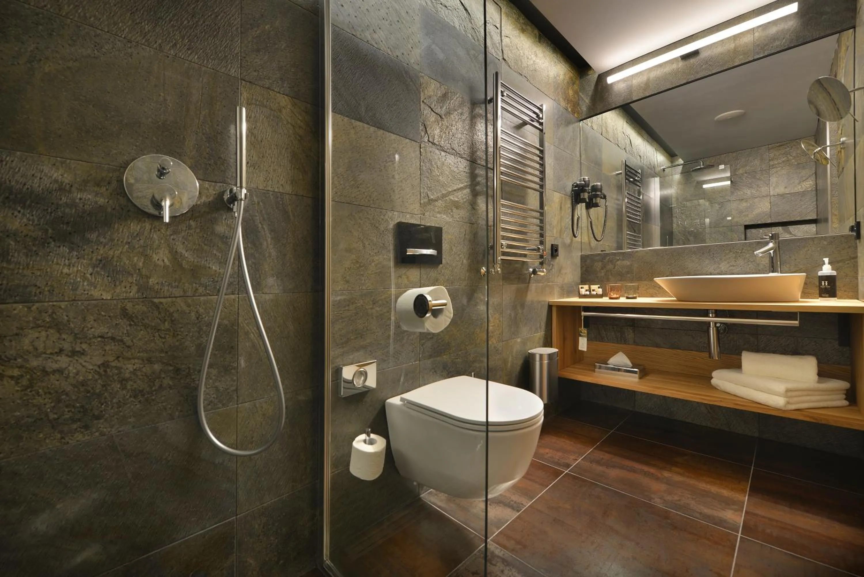 Shower in Grand Hotel Hradec