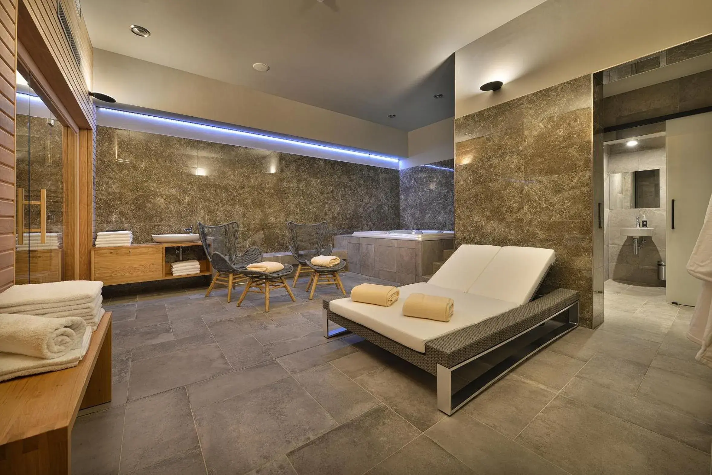 Spa and wellness centre/facilities in Grand Hotel Hradec Spa and wellness centre/facilities in Grand Hotel Hradec