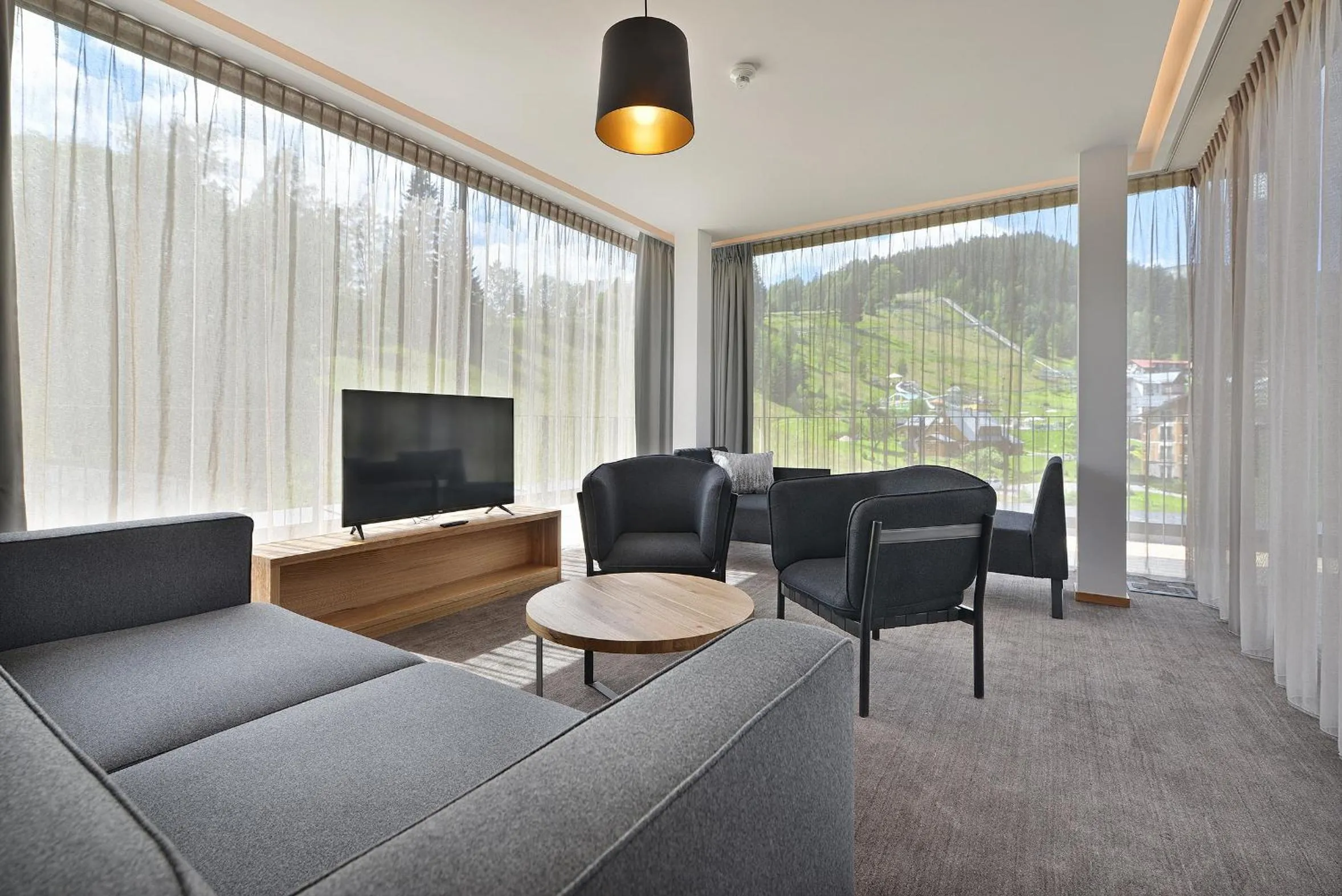 TV and multimedia in Grand Hotel Hradec