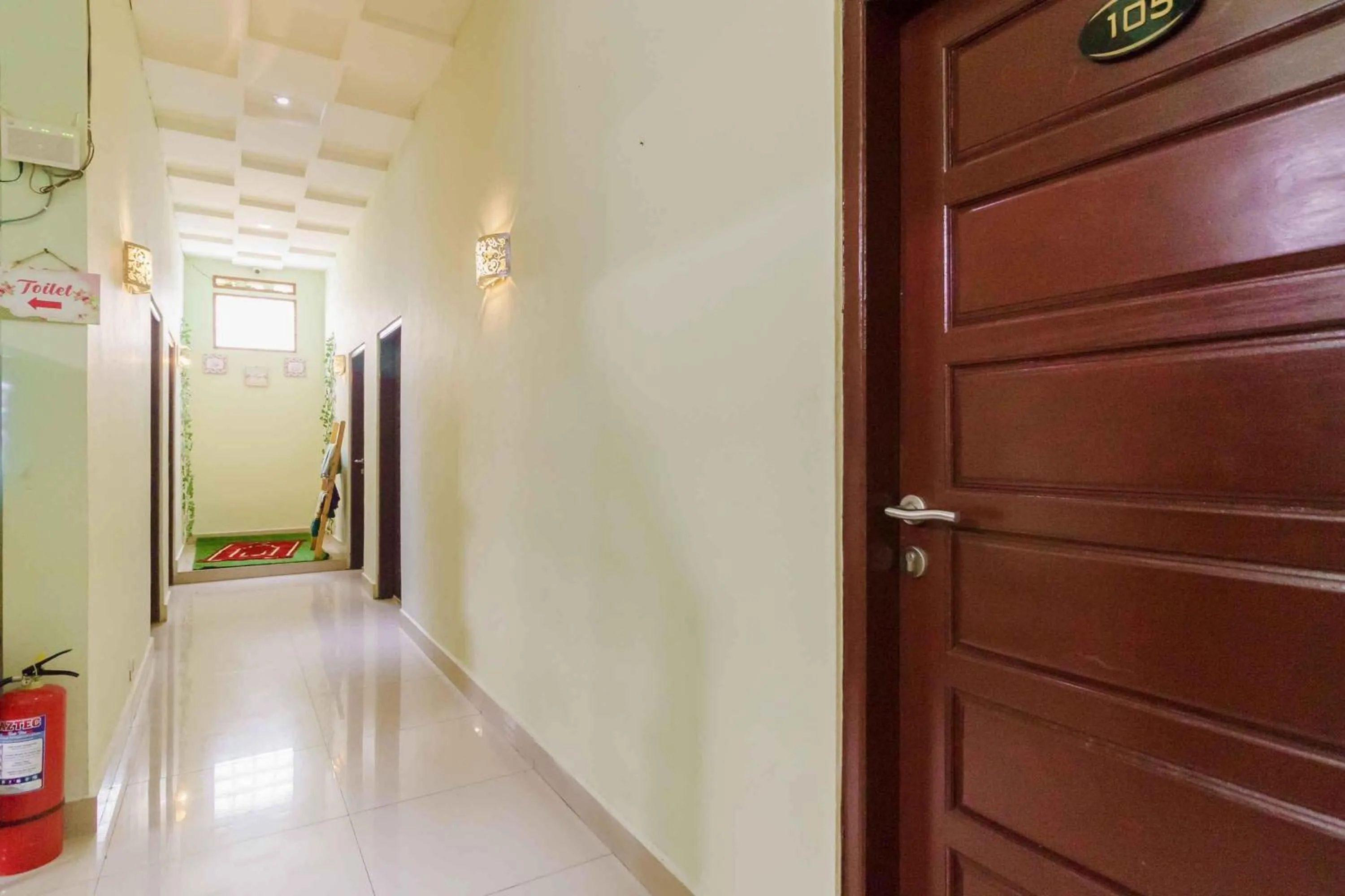 Property building in RedDoorz Syariah Near Jam Gadang Bukit tinggi 2