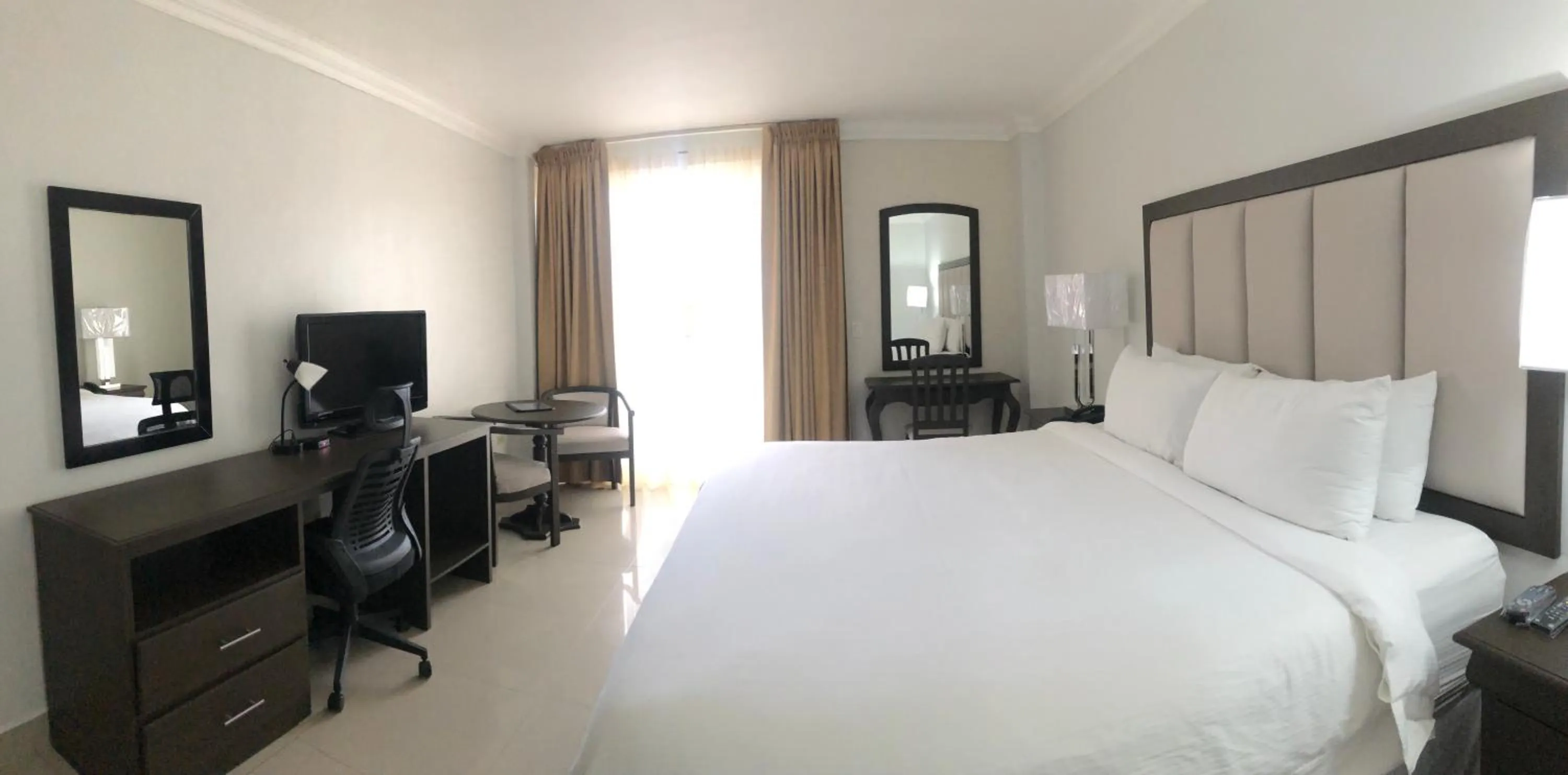 Bed in Hotel Quinta Real