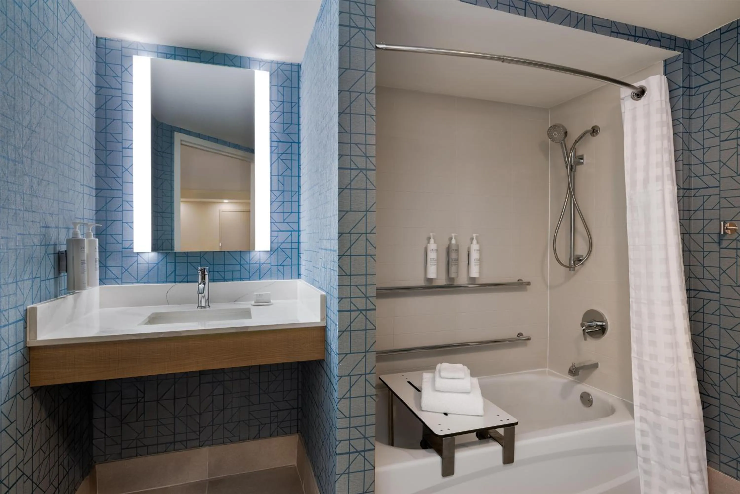 Bathroom in Homewood Suites by Hilton Tulsa South Medical District