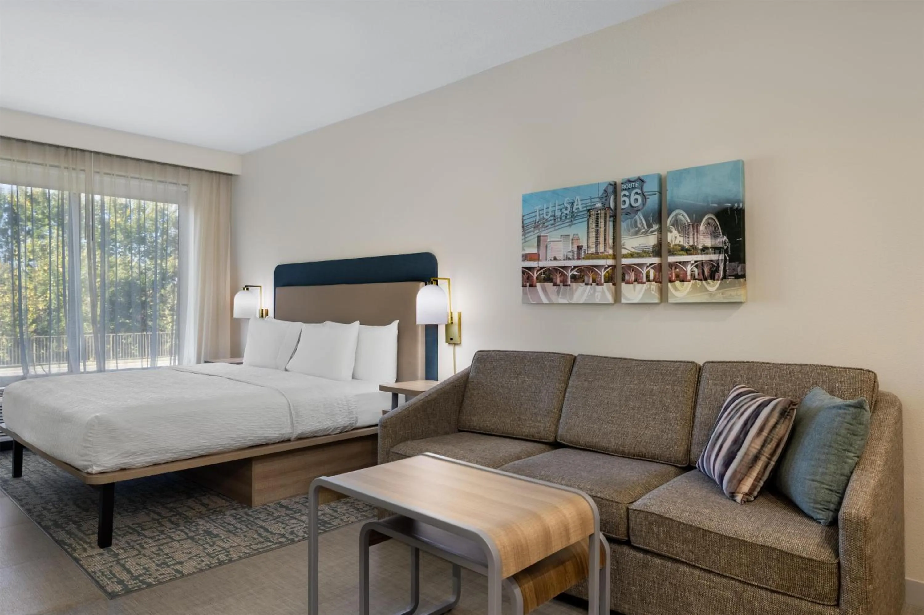 Living room, Bed in Homewood Suites by Hilton Tulsa South Medical District