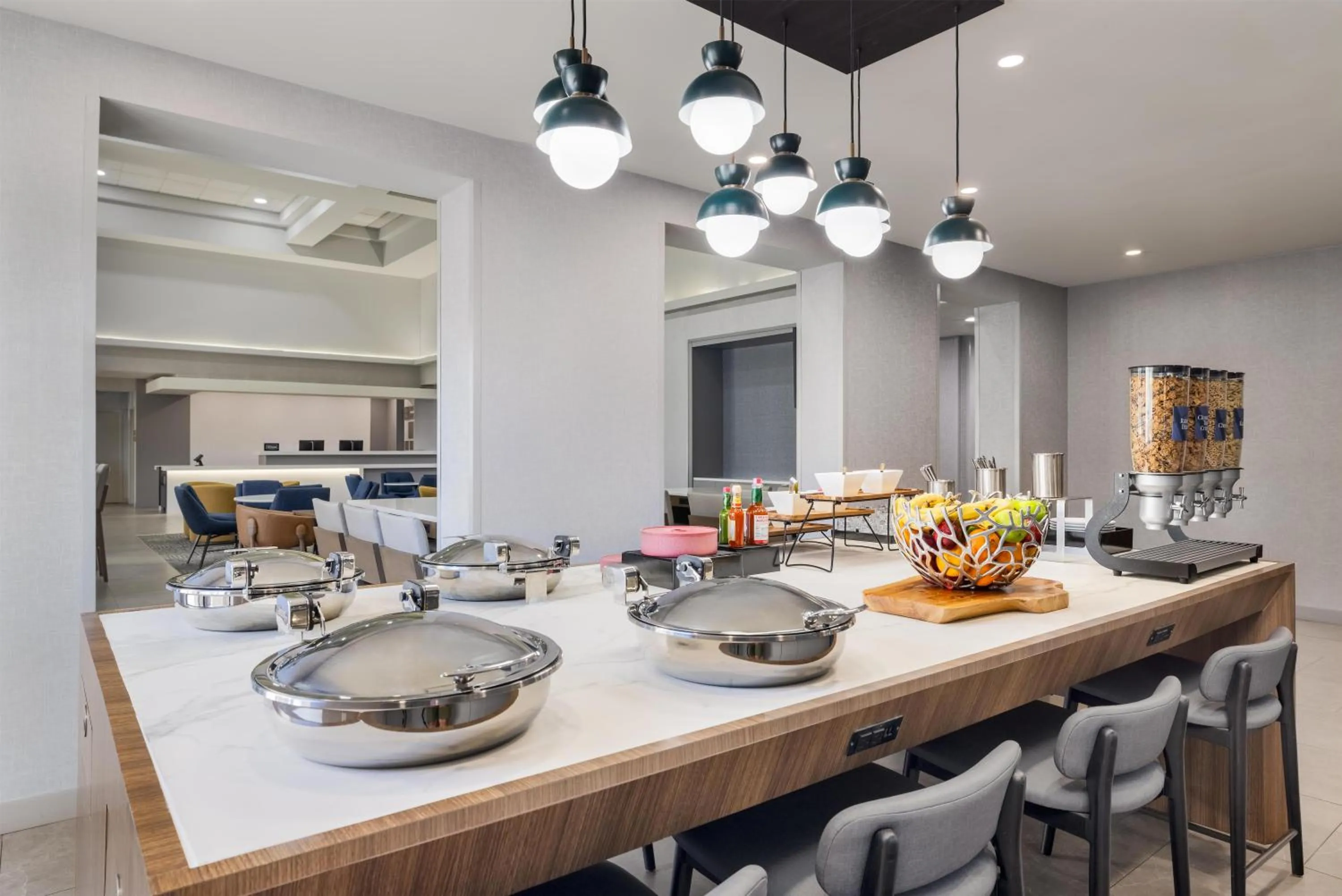 Breakfast in Homewood Suites by Hilton Tulsa South Medical District