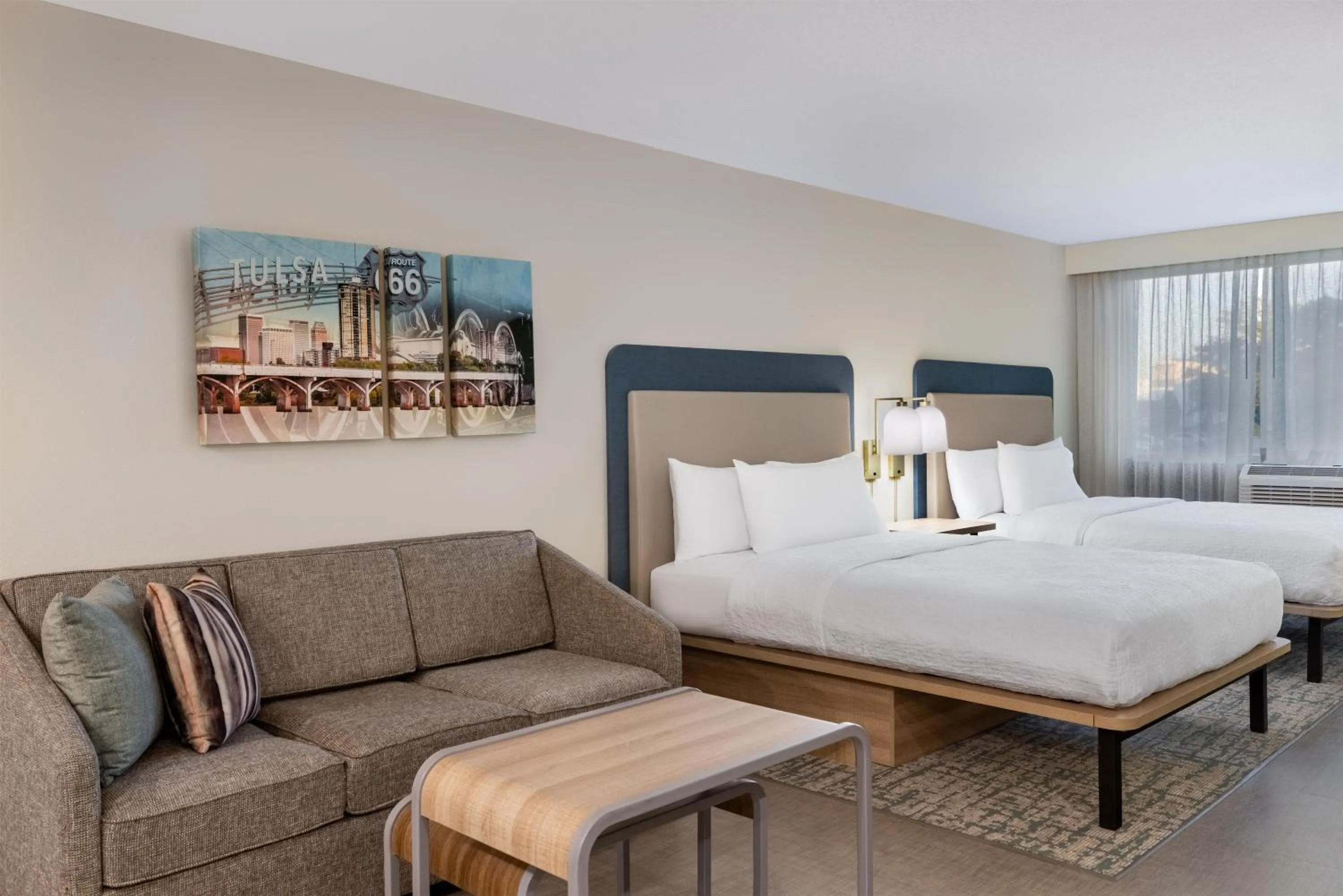 Living room, Bed in Homewood Suites by Hilton Tulsa South Medical District