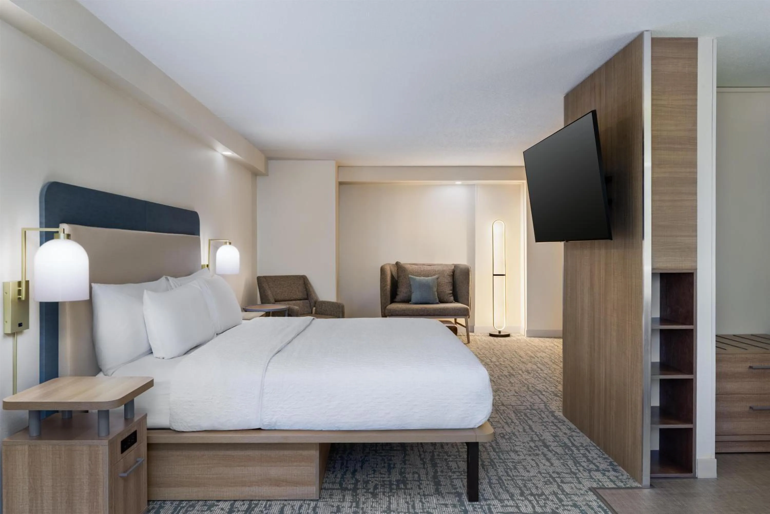 Bed in Homewood Suites by Hilton Tulsa South Medical District