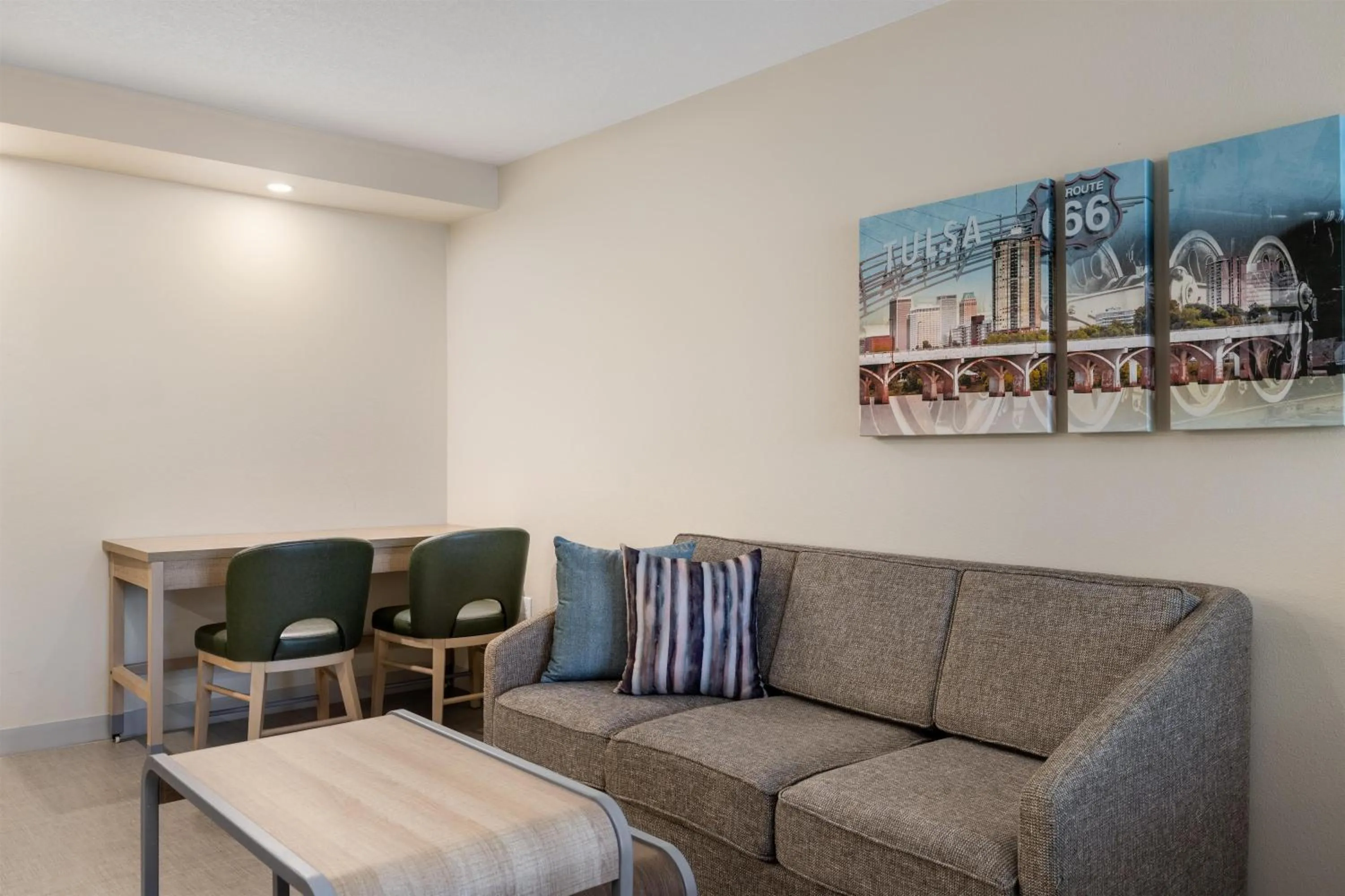 Living room in Homewood Suites by Hilton Tulsa South Medical District