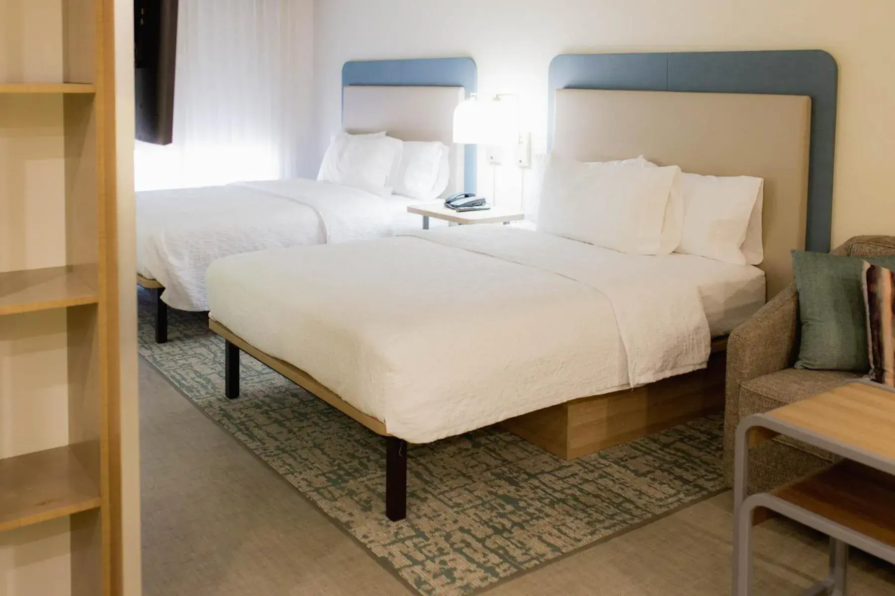 Photo of the whole room, Bed in Homewood Suites by Hilton Tulsa South Medical District Photo of the whole room, Bed in Homewood Suites by Hilton Tulsa South Medical District