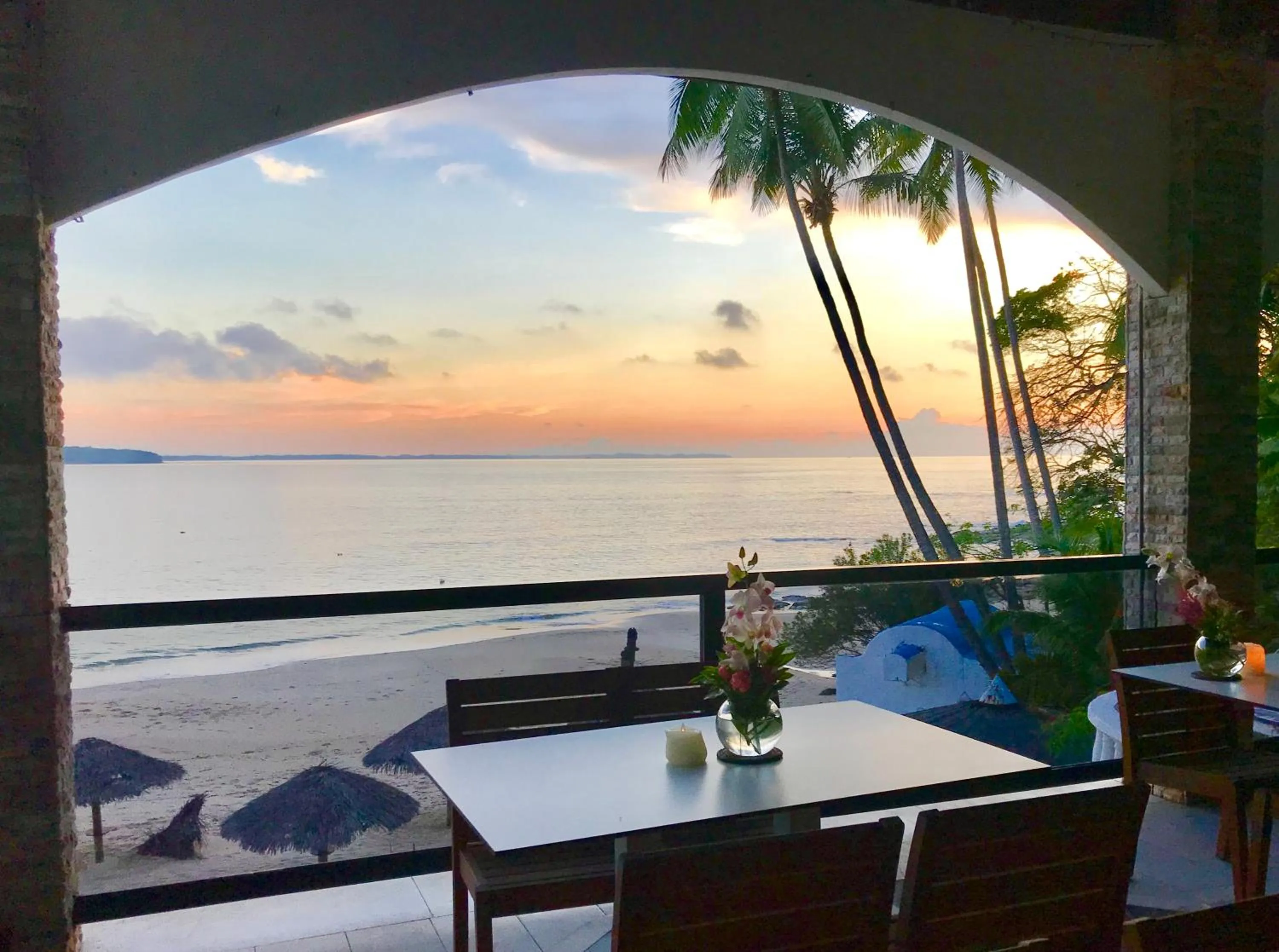 Restaurant/places to eat in Mar Y Oro