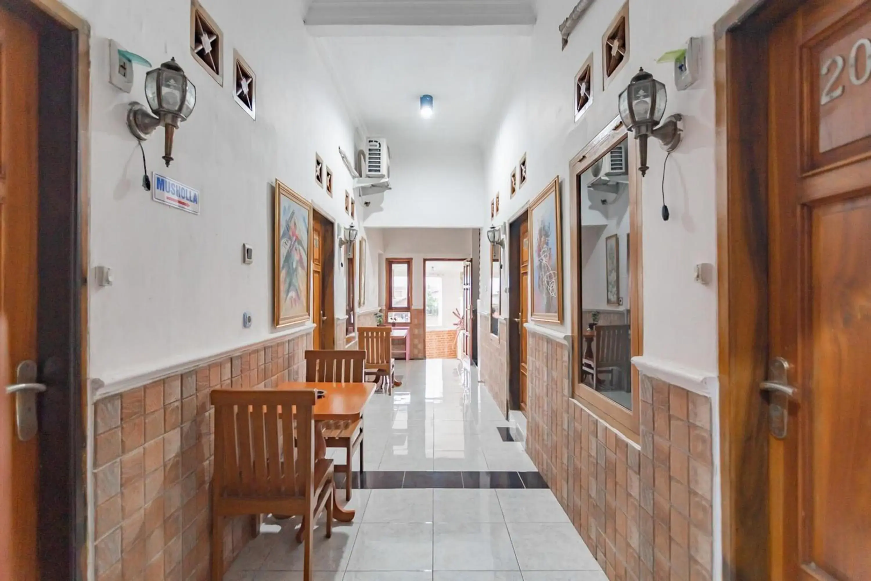 Property building in Wisma Vandera Syariah Garut Mitra RedDoorz Property building in Wisma Vandera Syariah Garut Mitra RedDoorz
