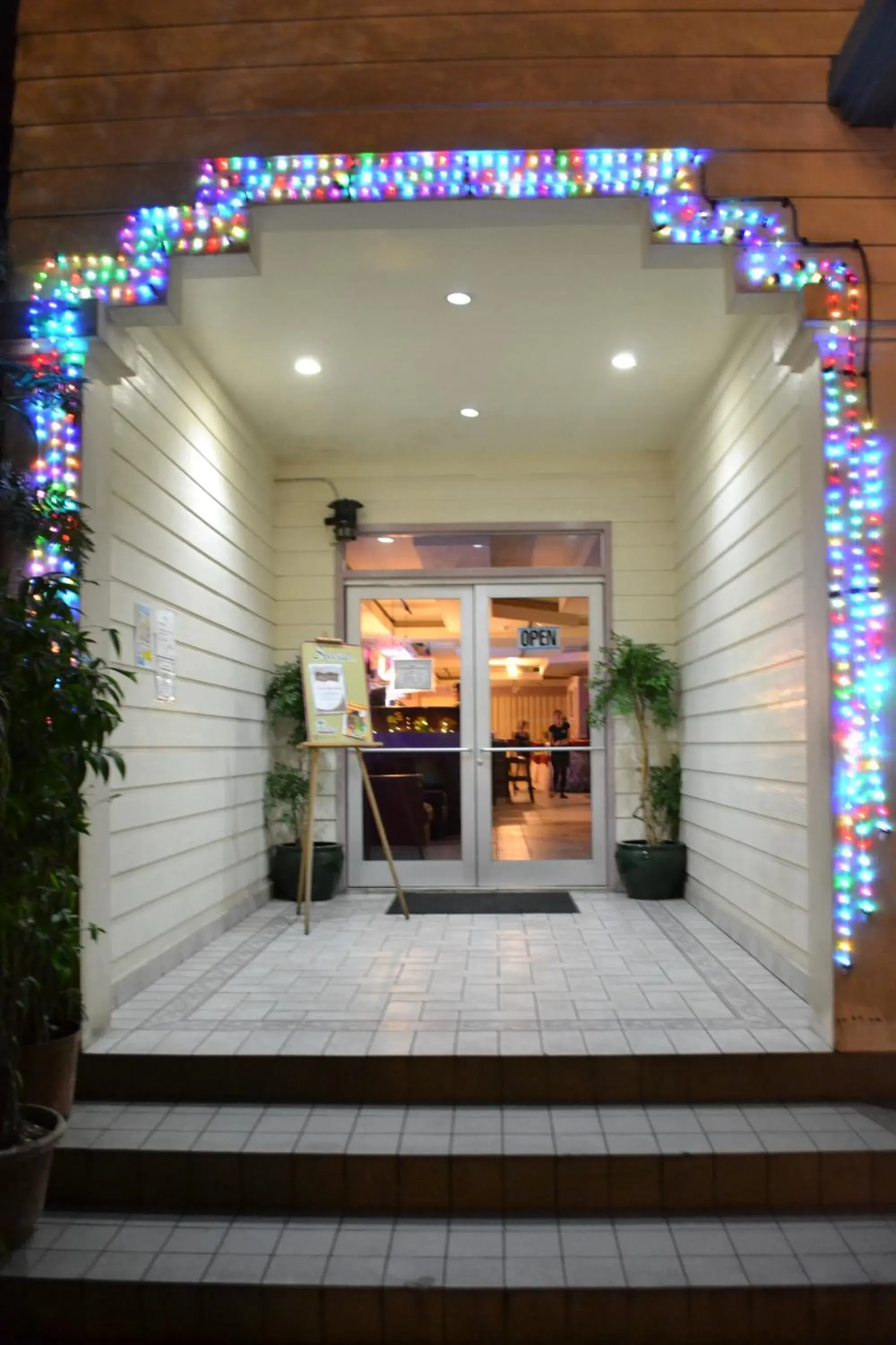 Restaurant/places to eat in West Plaza Malakal Restaurant/places to eat in West Plaza Malakal