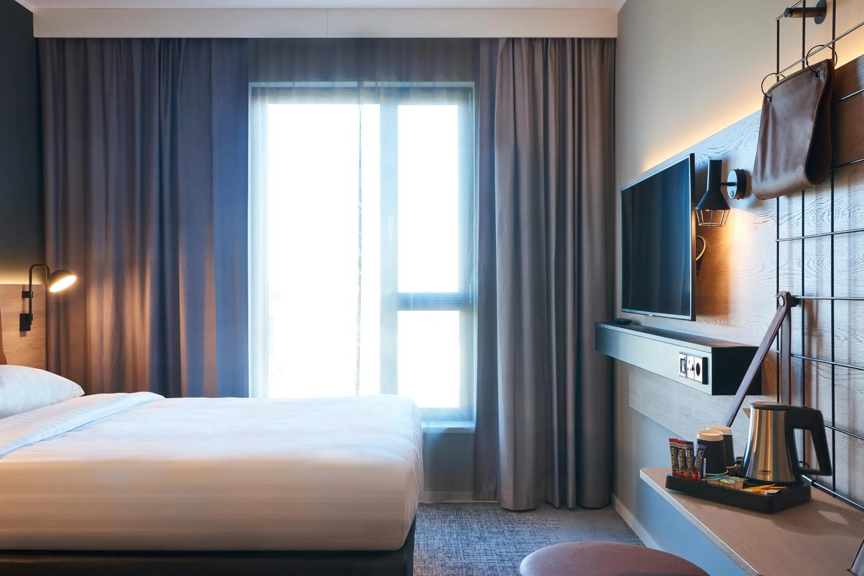 Bedroom, Bed in Moxy Birmingham NEC