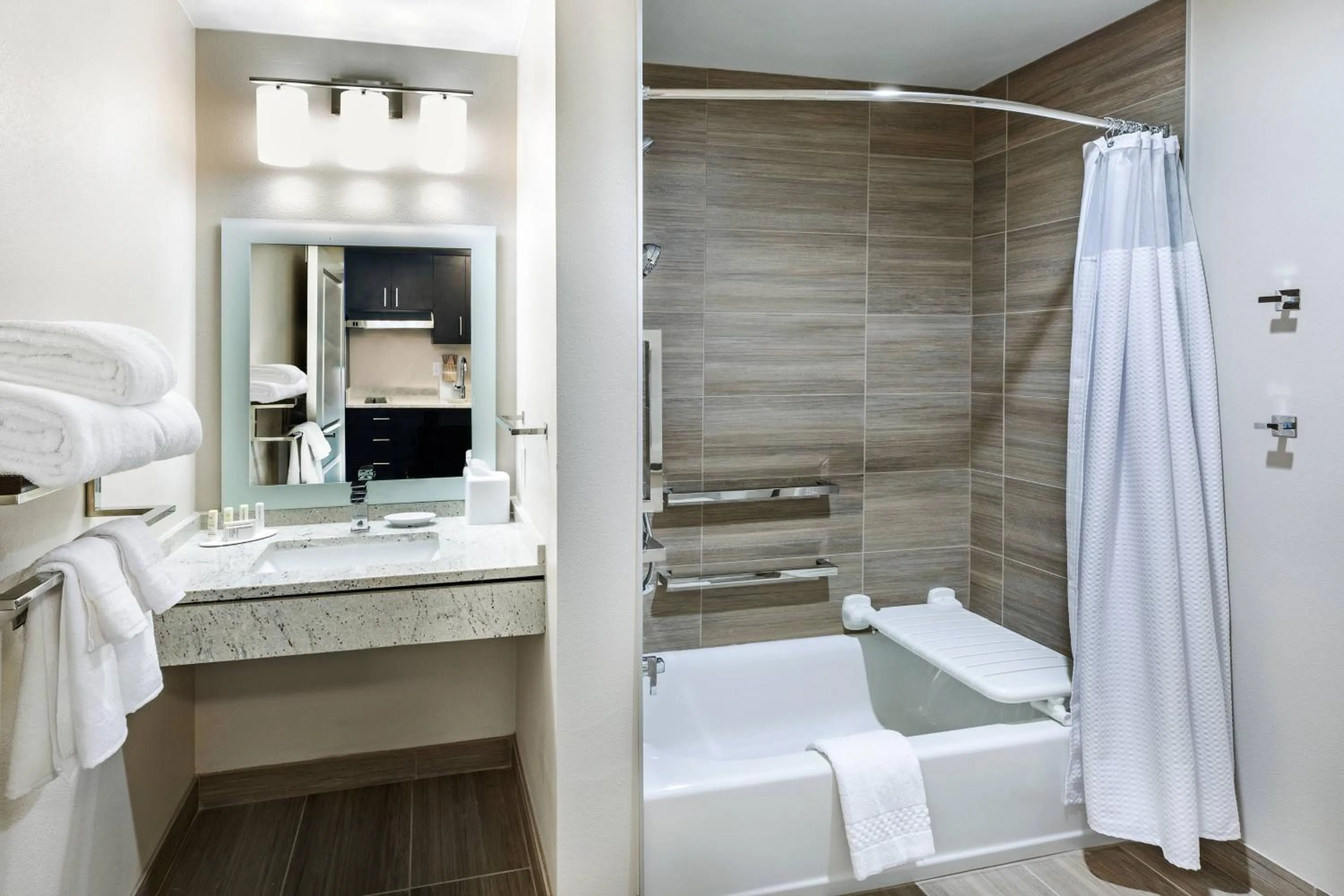 Bathroom in TownePlace Suites Dallas Plano/Richardson