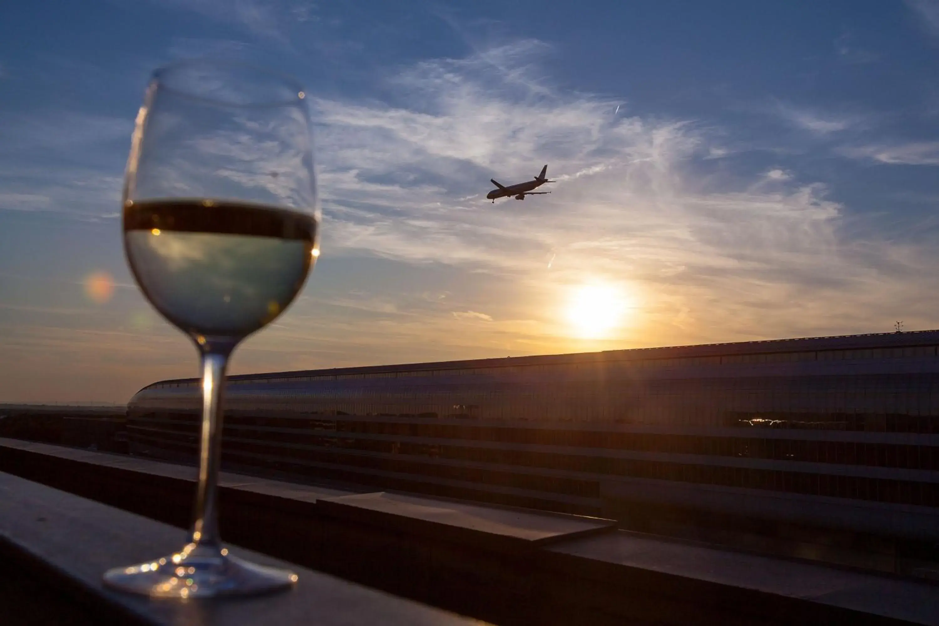 Lounge or bar in Frankfurt Airport Marriott Hotel