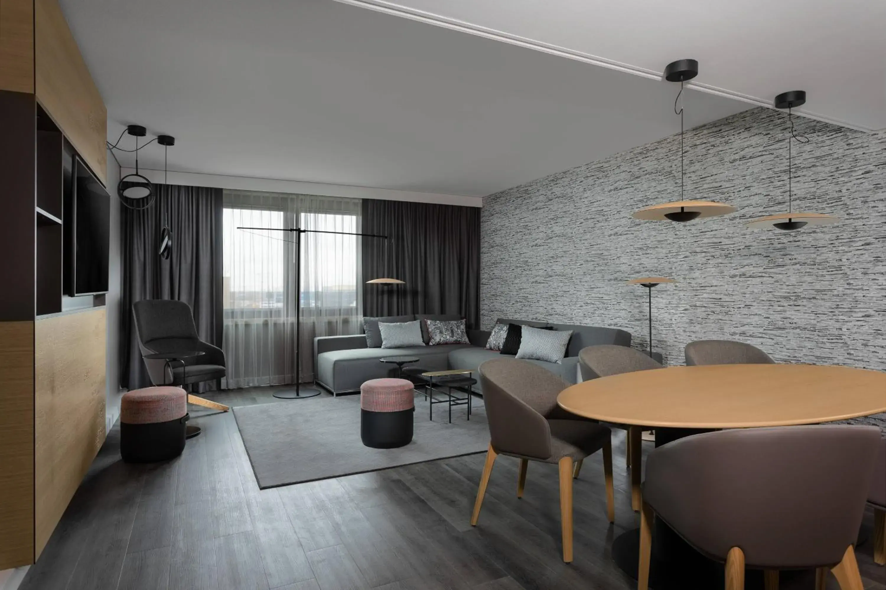 Living room, Dining Area in Frankfurt Airport Marriott Hotel