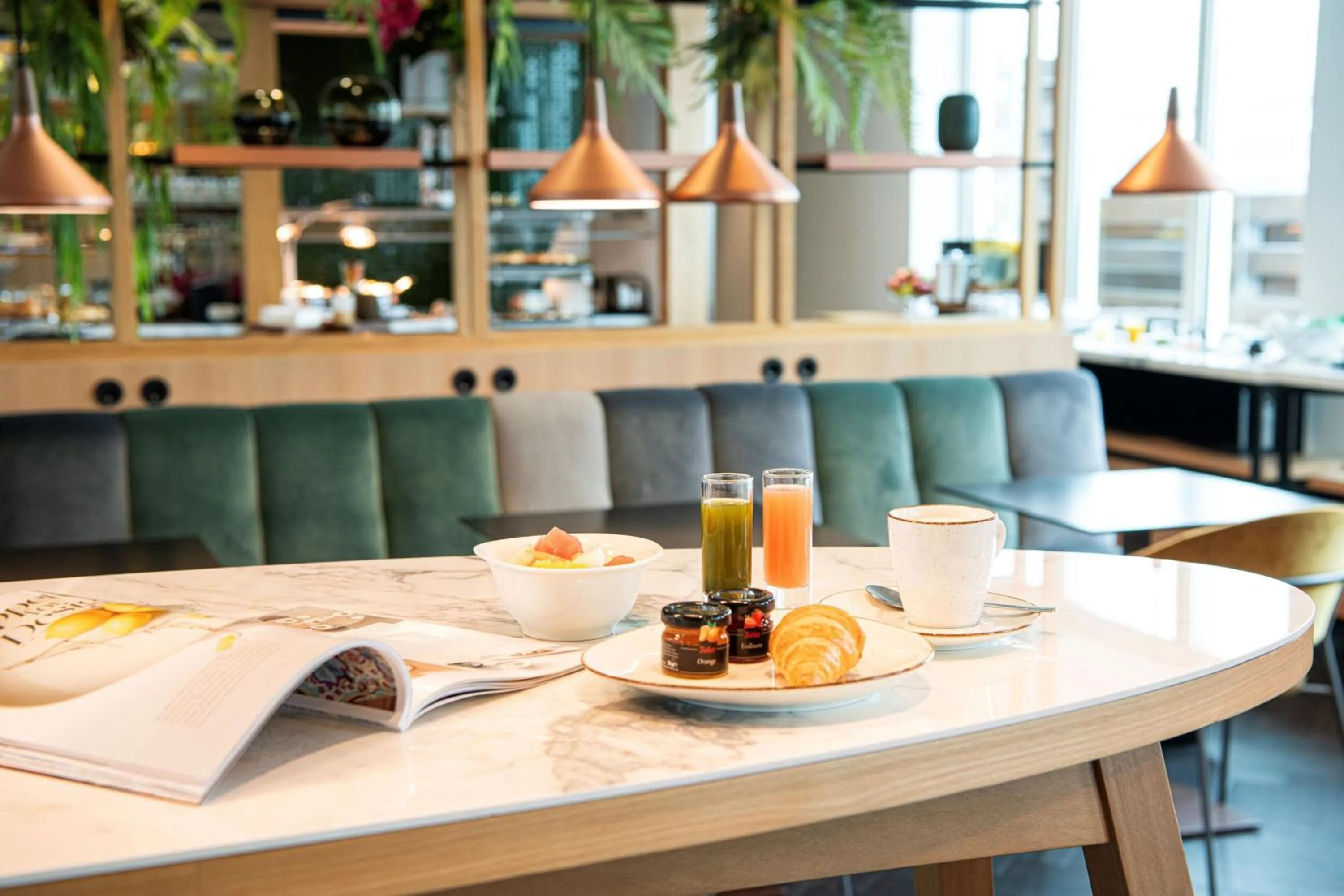 Breakfast in Frankfurt Airport Marriott Hotel