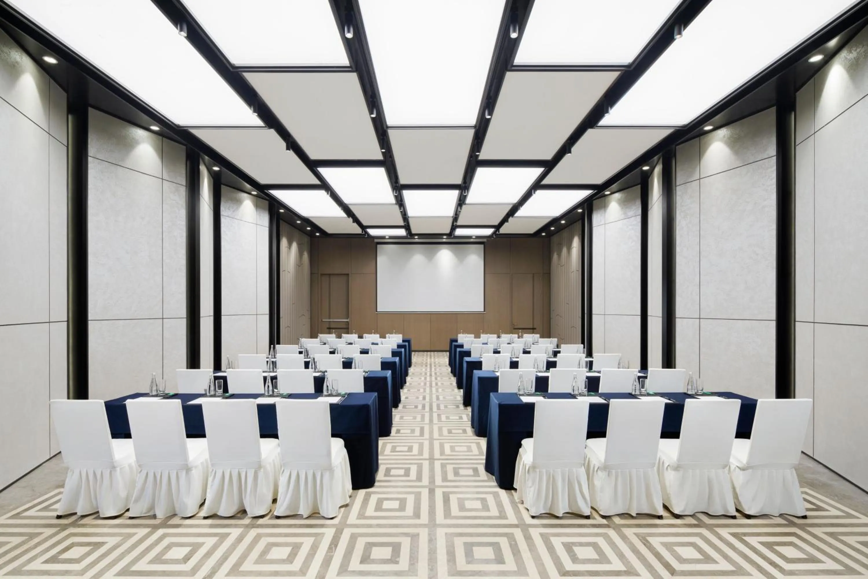 Meeting/conference room in Courtyard by Marriott Hangzhou West