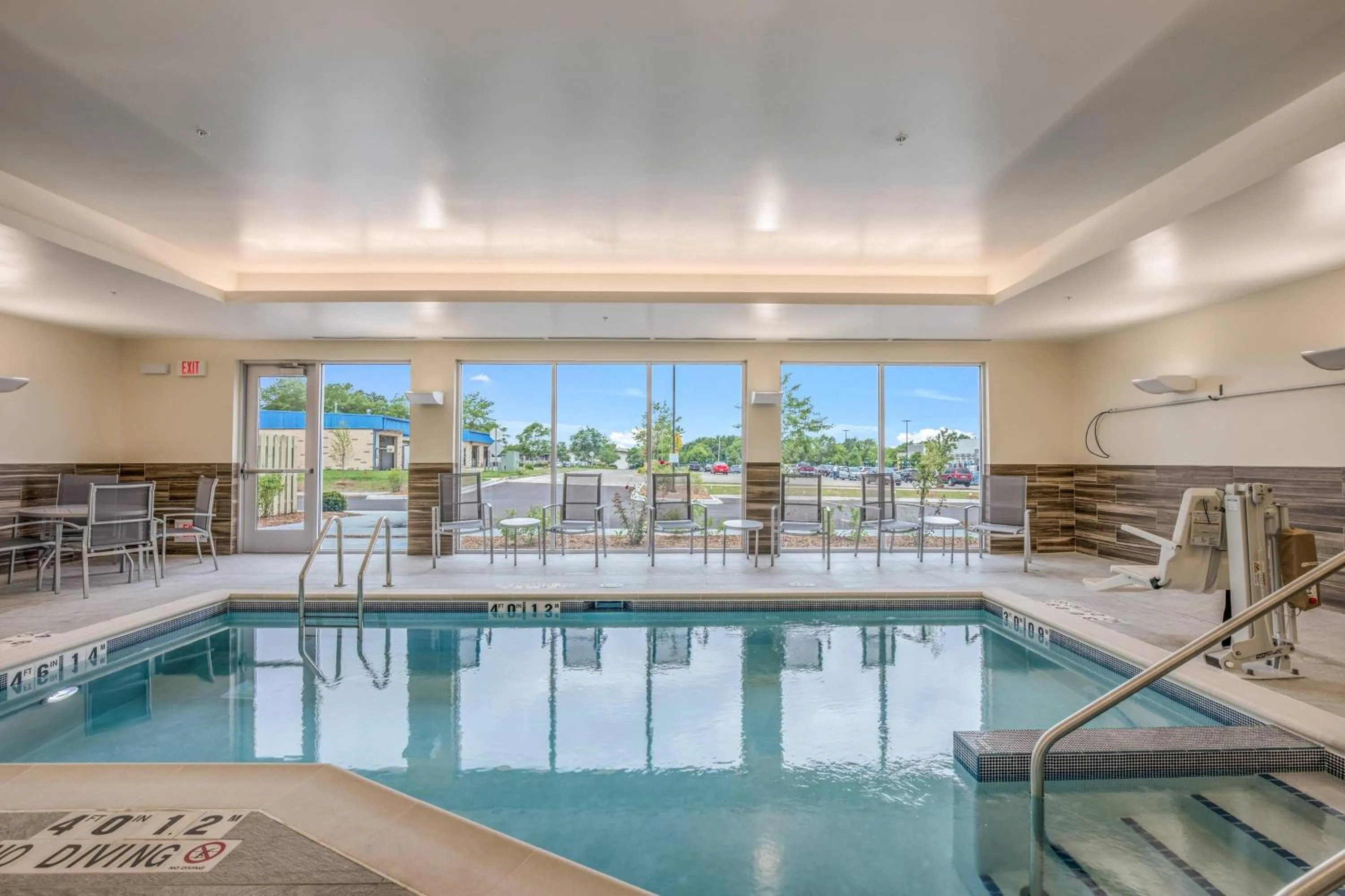 Swimming pool in Fairfield Inn & Suites Whitewater