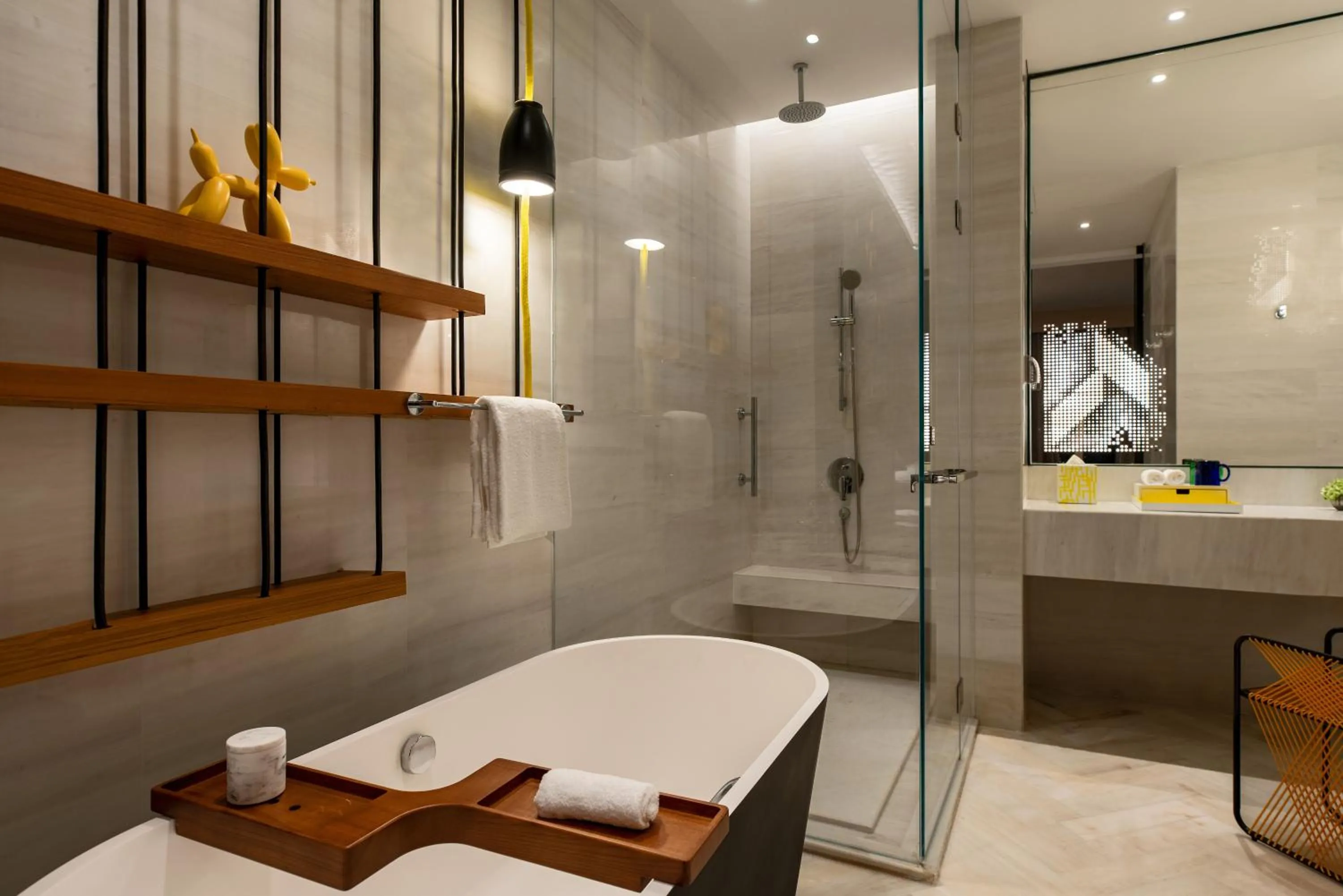 Toilet in Renaissance Nanning Hotel