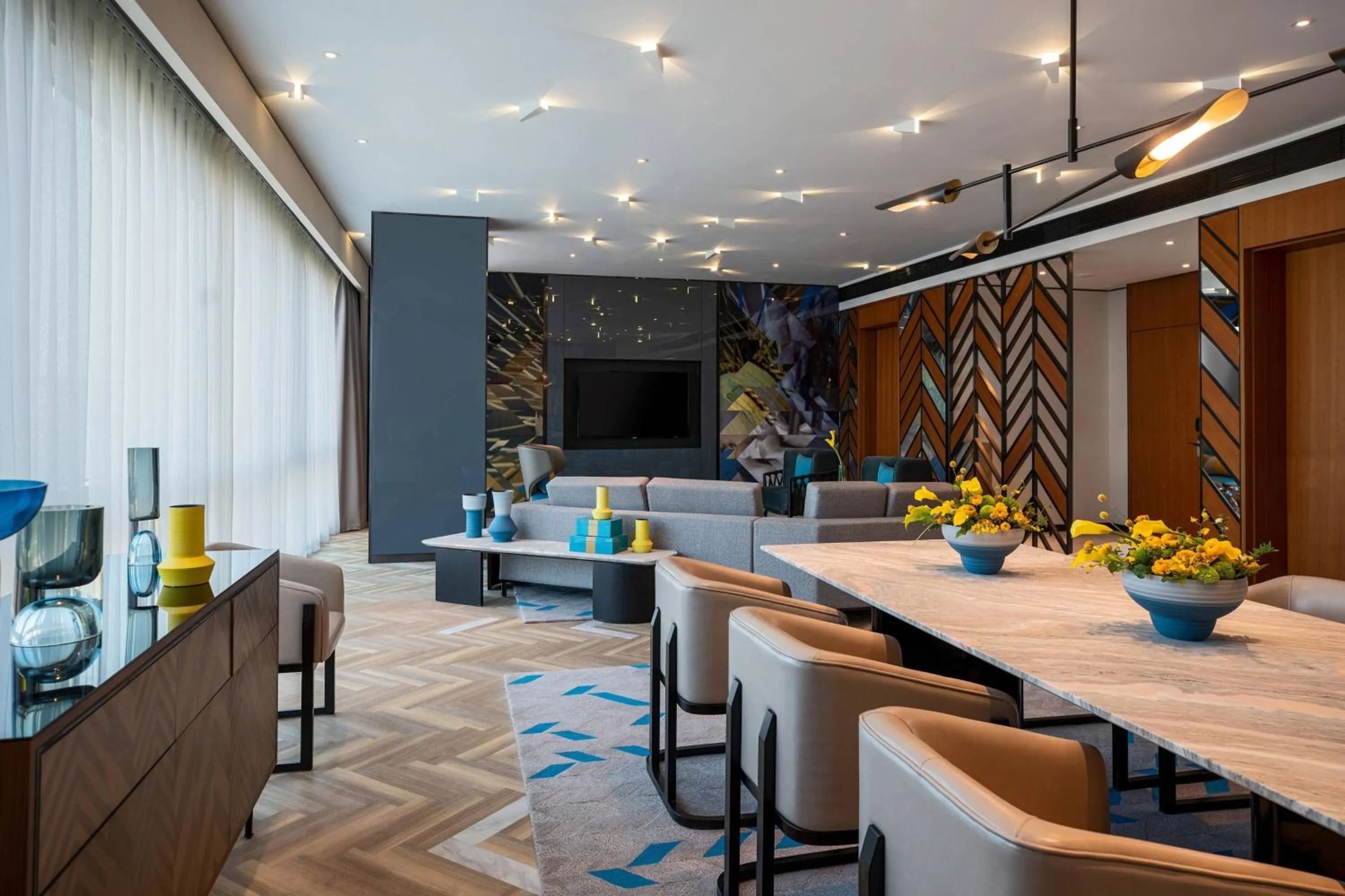 Living room in Renaissance Nanning Hotel