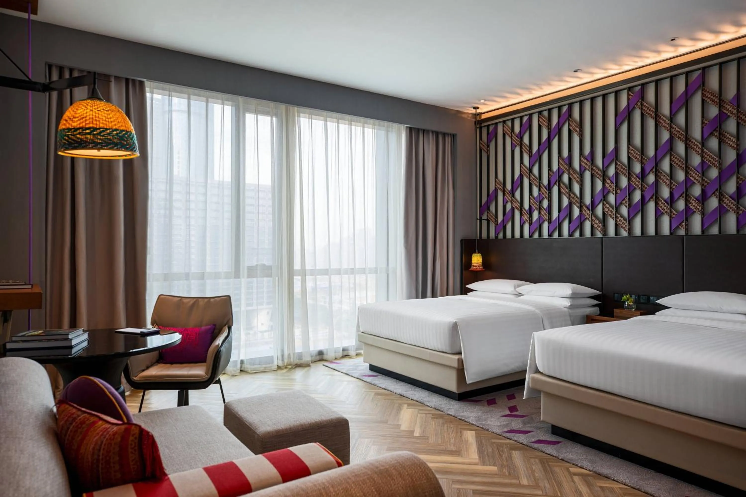 Photo of the whole room, Bed in Renaissance Nanning Hotel