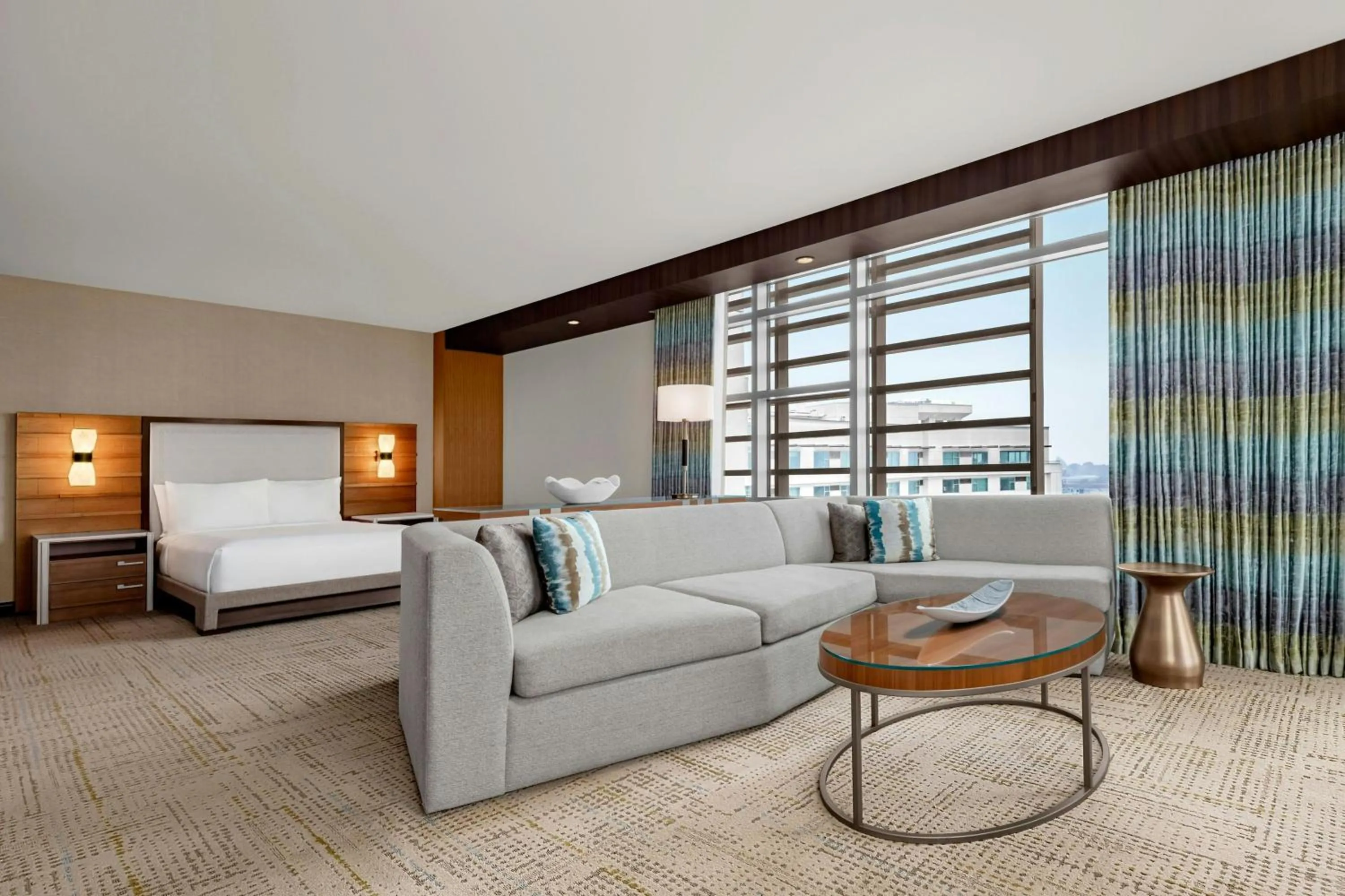 Photo of the whole room, Bed in JW Marriott, Anaheim Resort