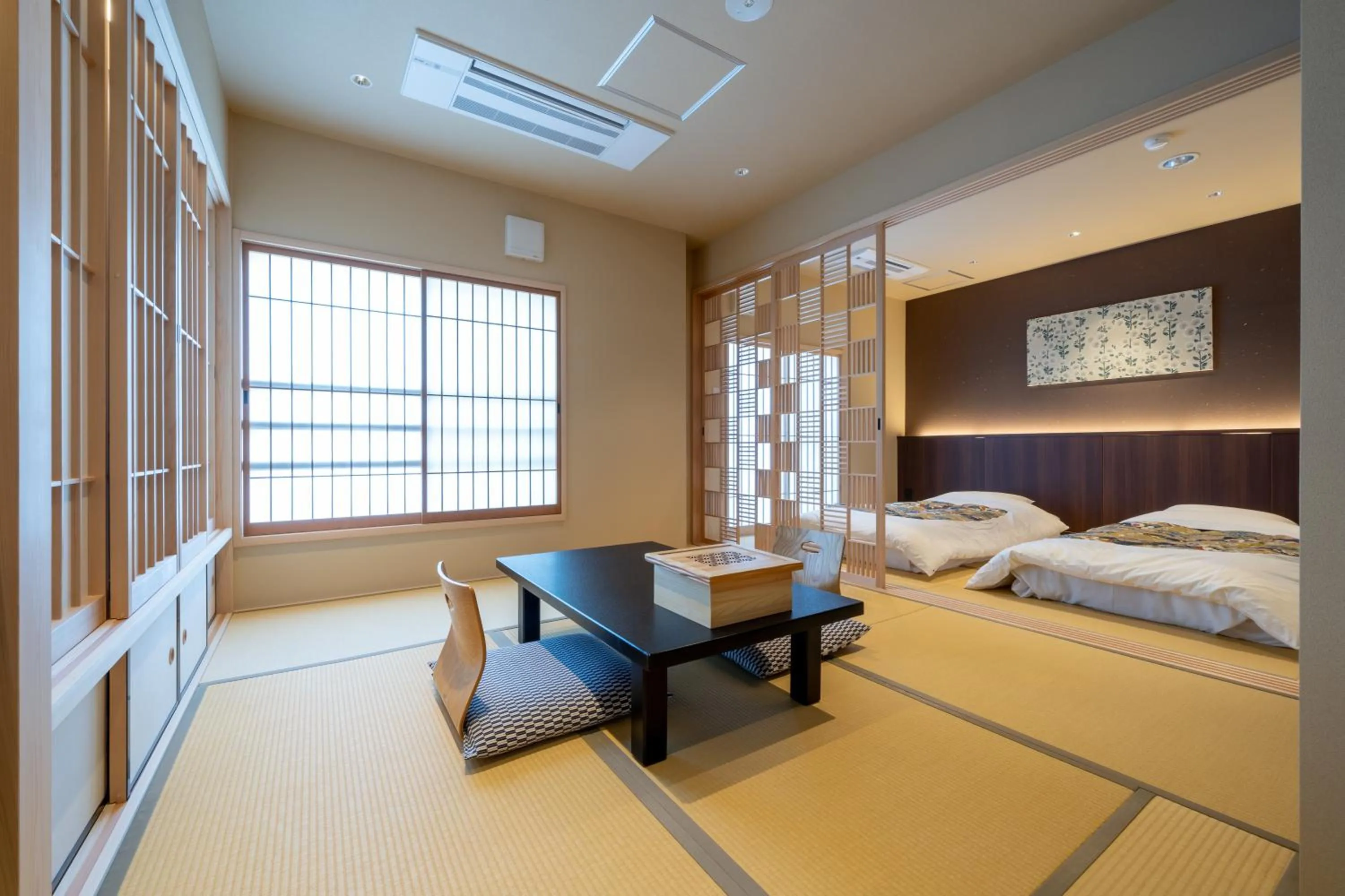 Living room, Bed in Nishiyama Ryokan - Established in 1953