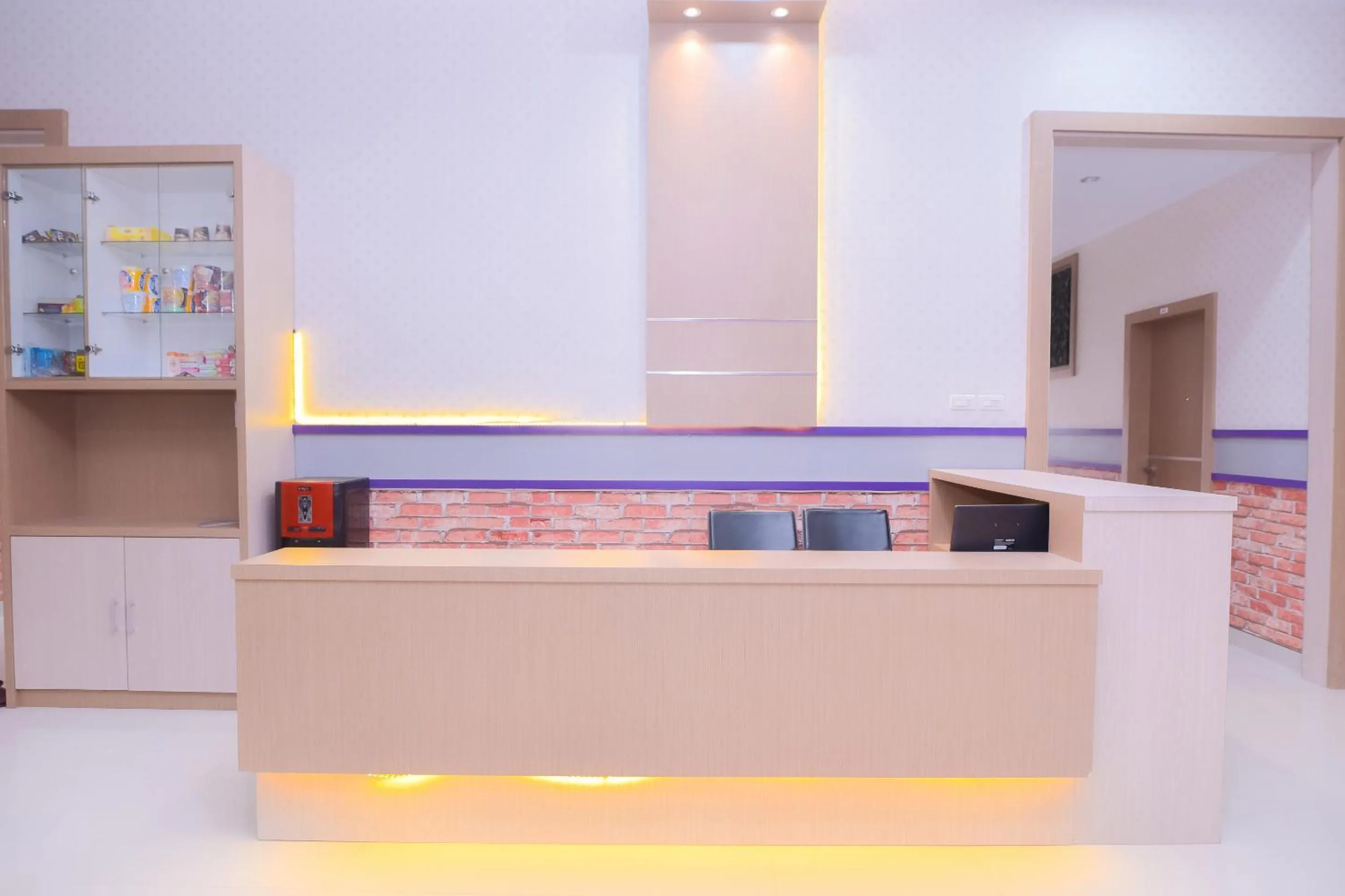 Lobby or reception in Capital O 2018 Ring Road Guest House Syariah