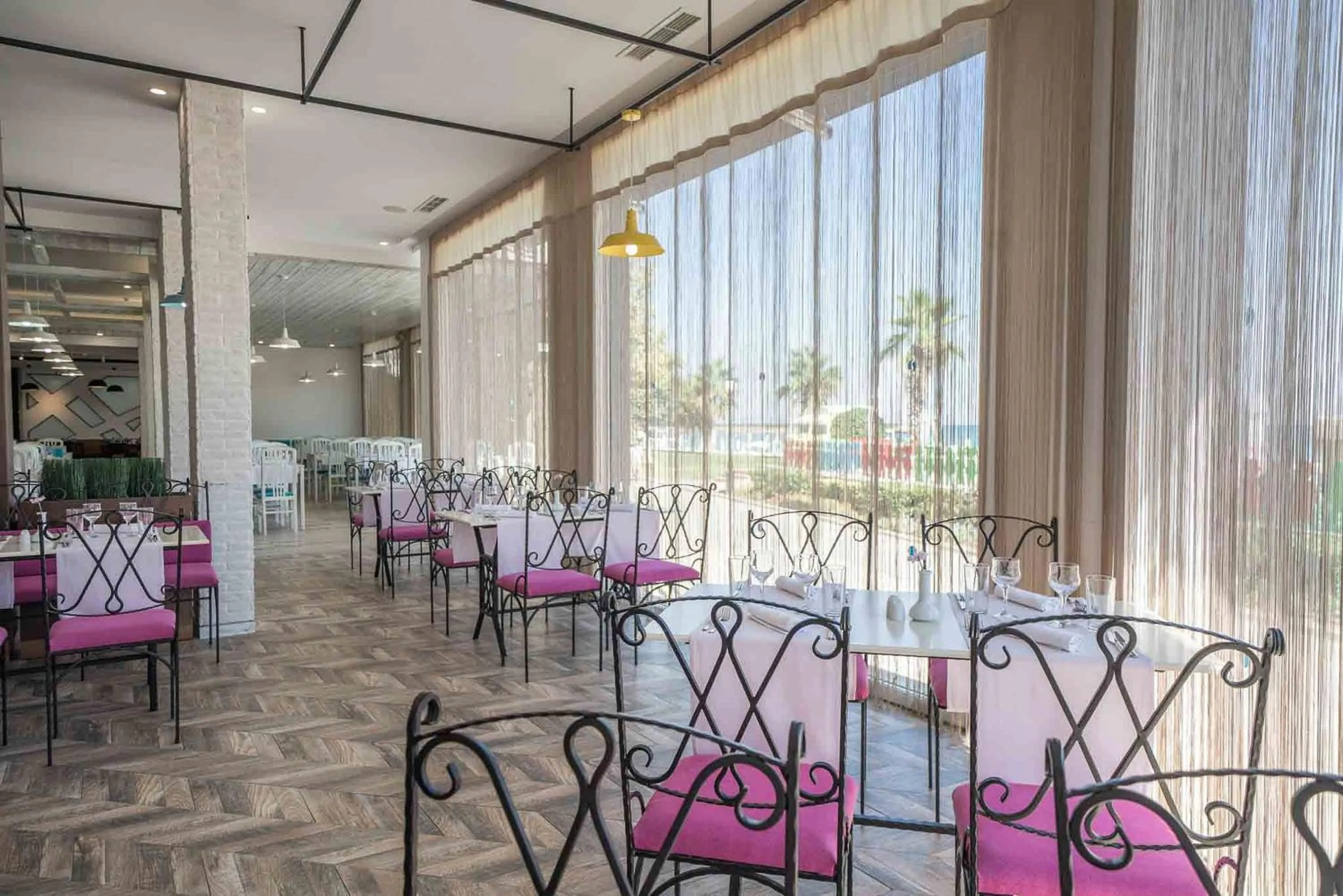 Restaurant/places to eat in Sentido Marea Hotel - 24 hours Ultra All inclusive & Private Beach