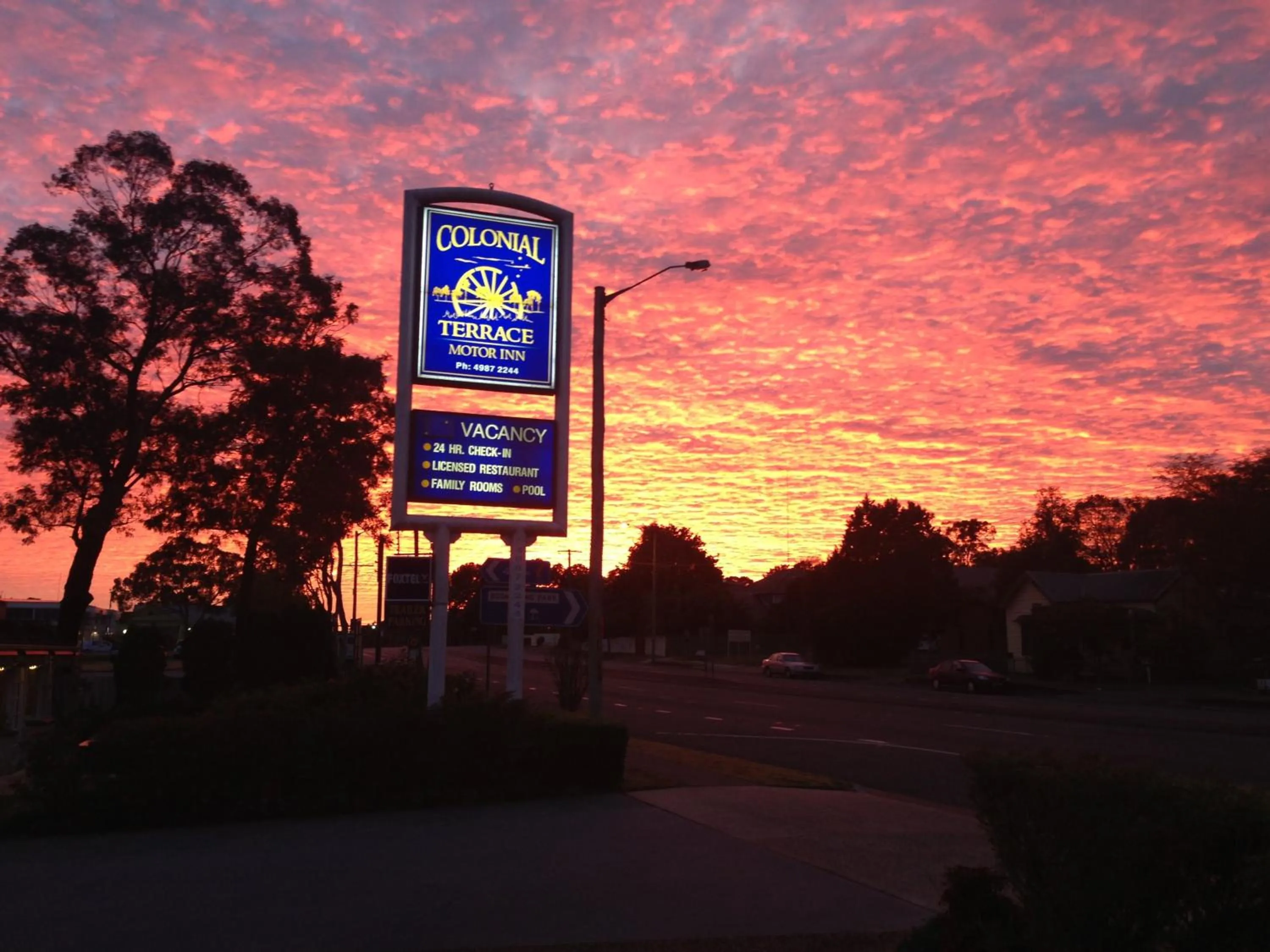 Sunrise in Colonial Terrace Motor Inn