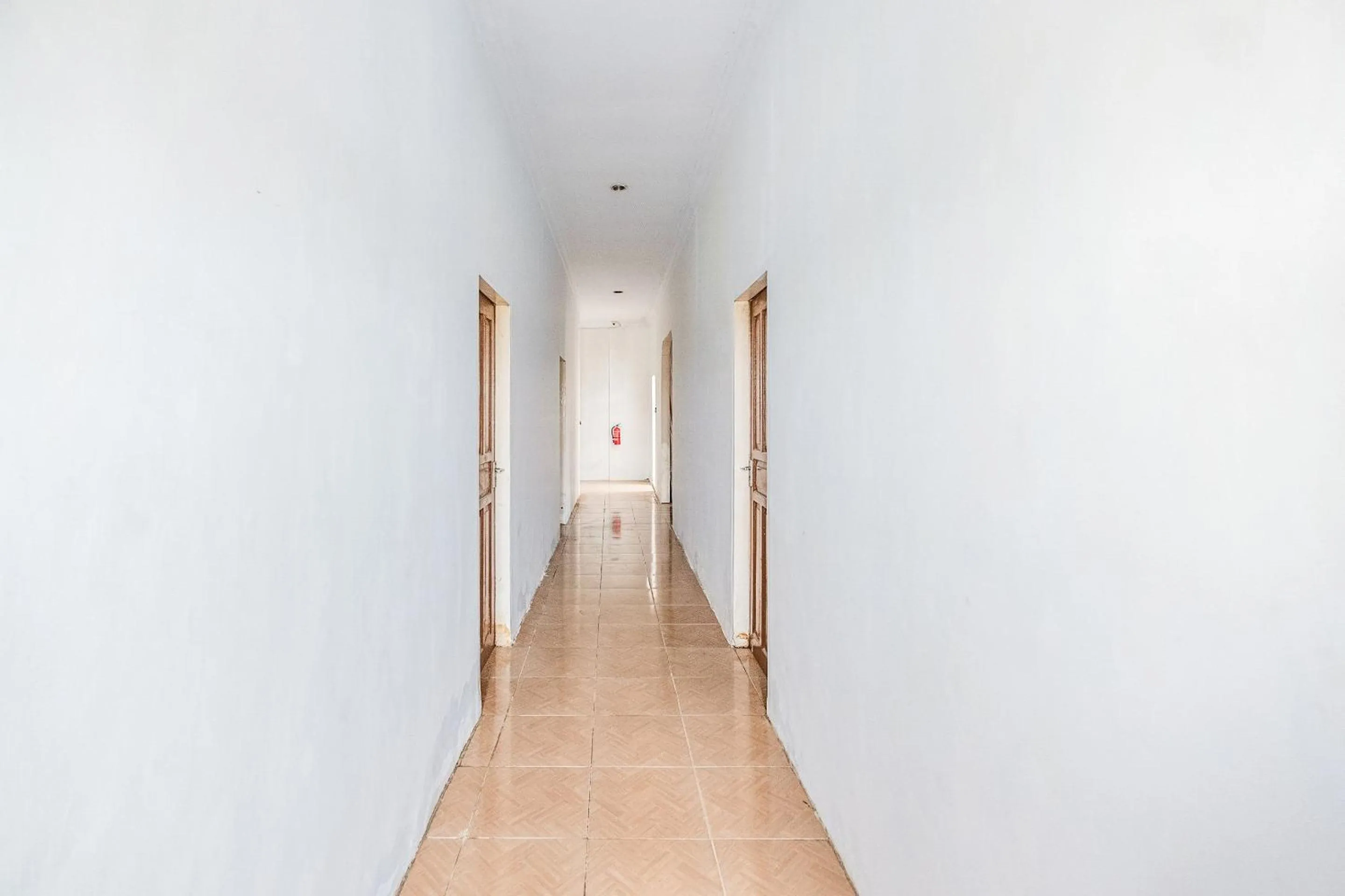 Lobby or reception in OYO 1906 Zhafira Guest House Syariah