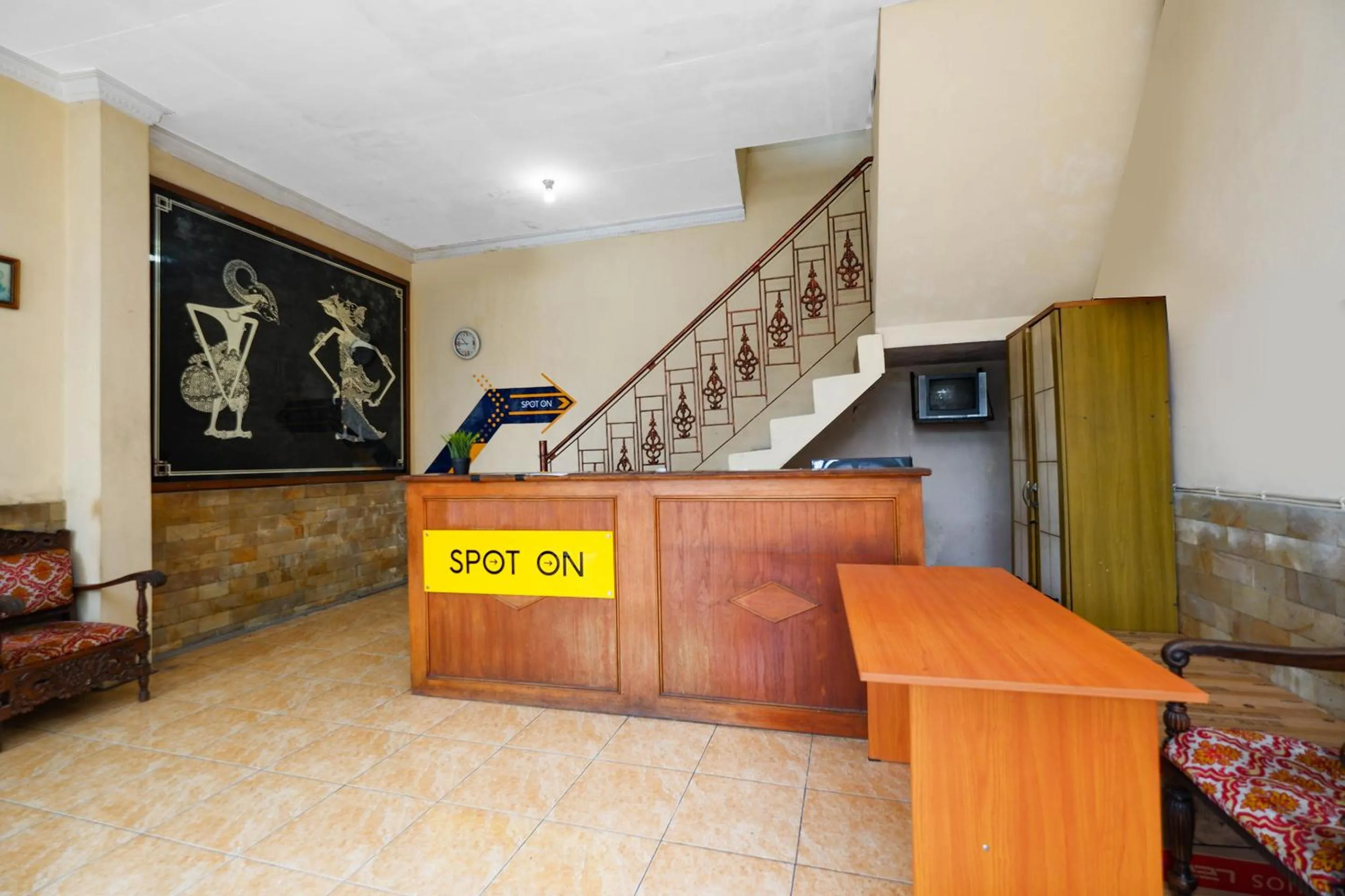 Lobby or reception, Lobby/Reception in SPOT ON 2011 Hotel Mekar Sari