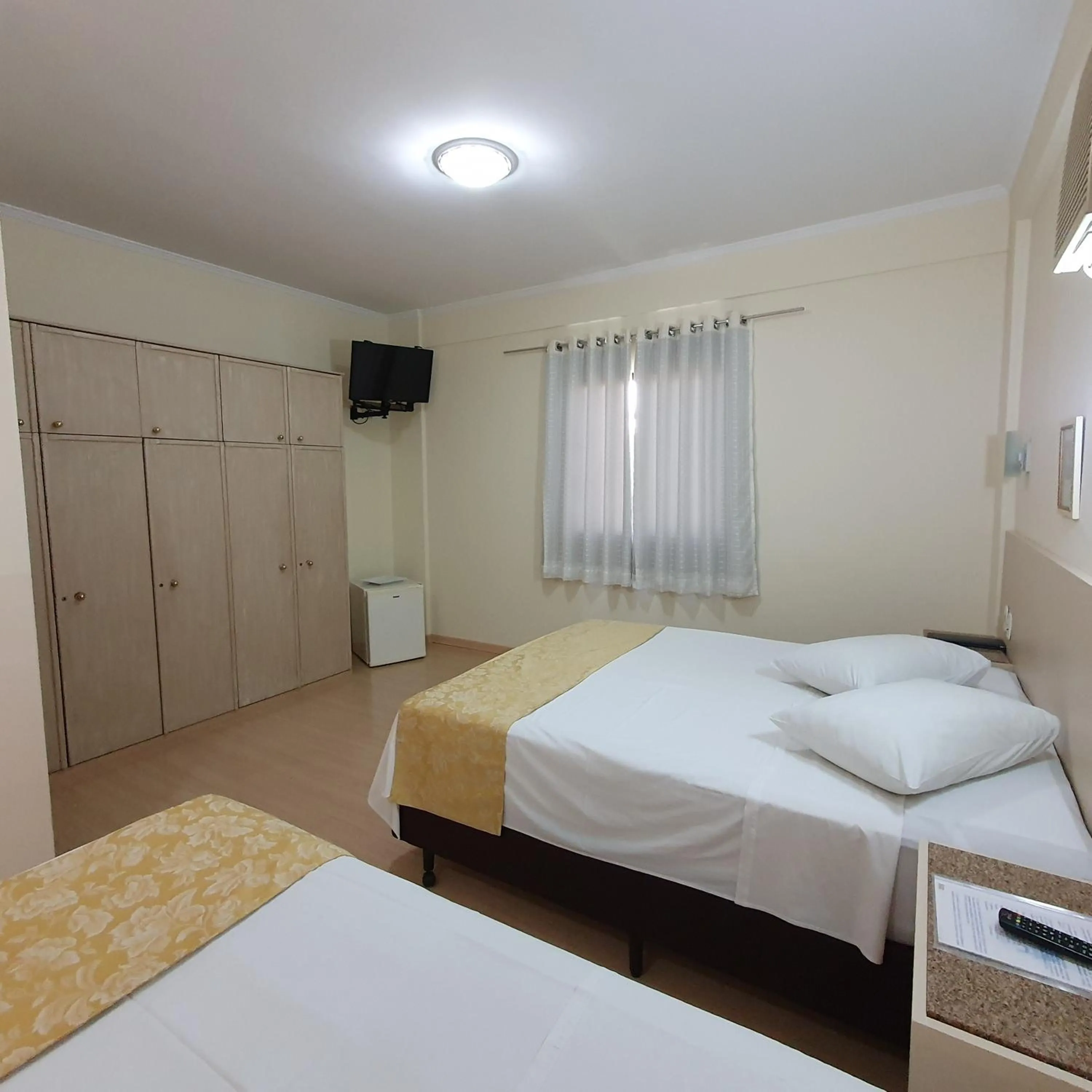 Bedroom, Bed in Grand Ville Hotel