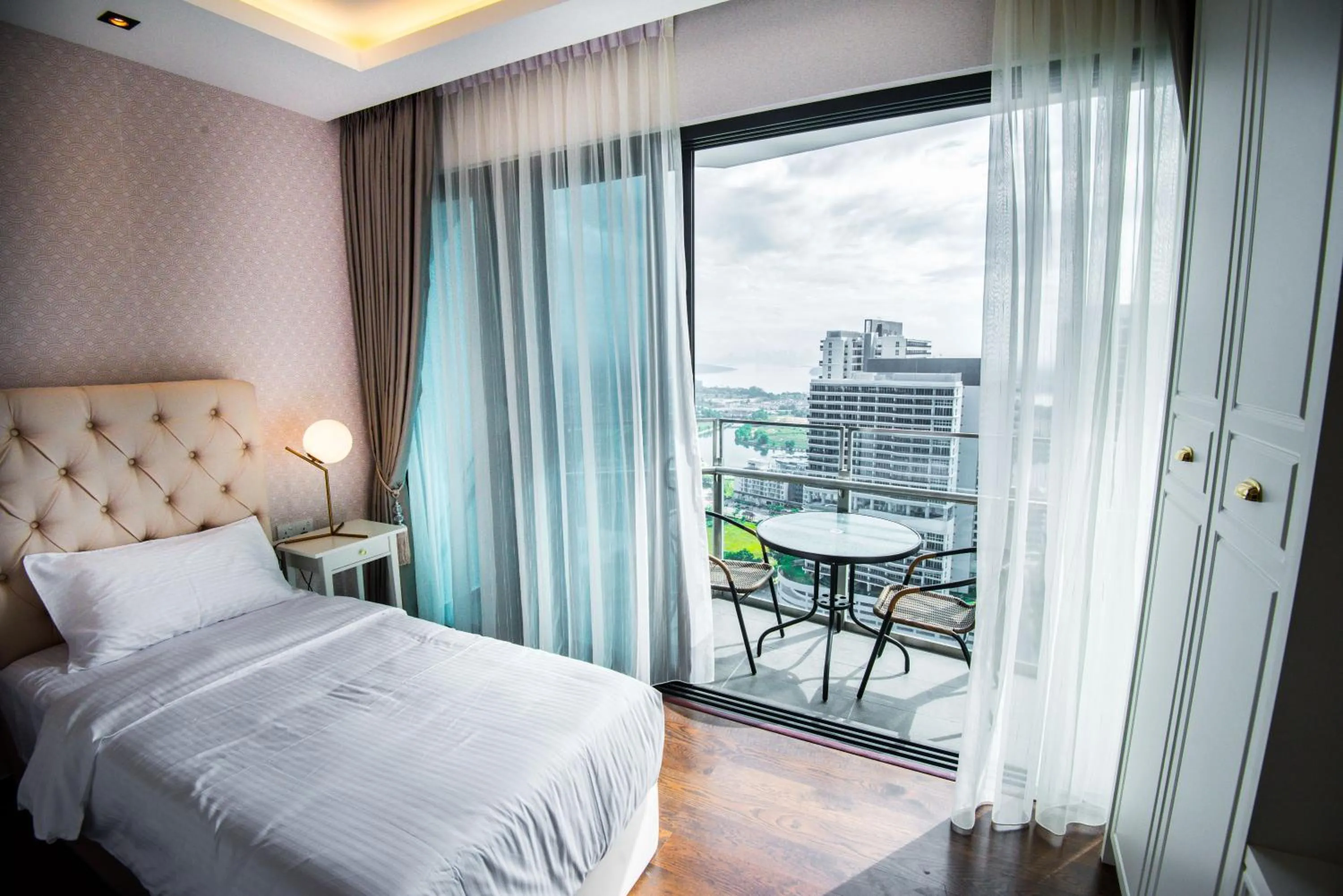 Nearby landmark, Bed in Stay @ Almas Puteri Harbour