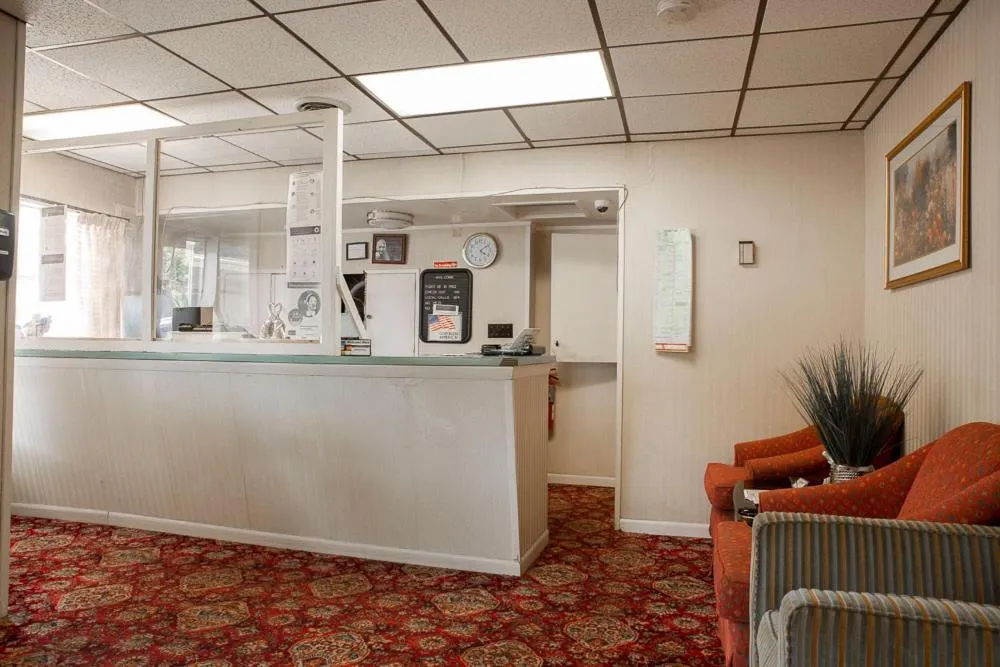 Lobby or reception in Bedford Motel