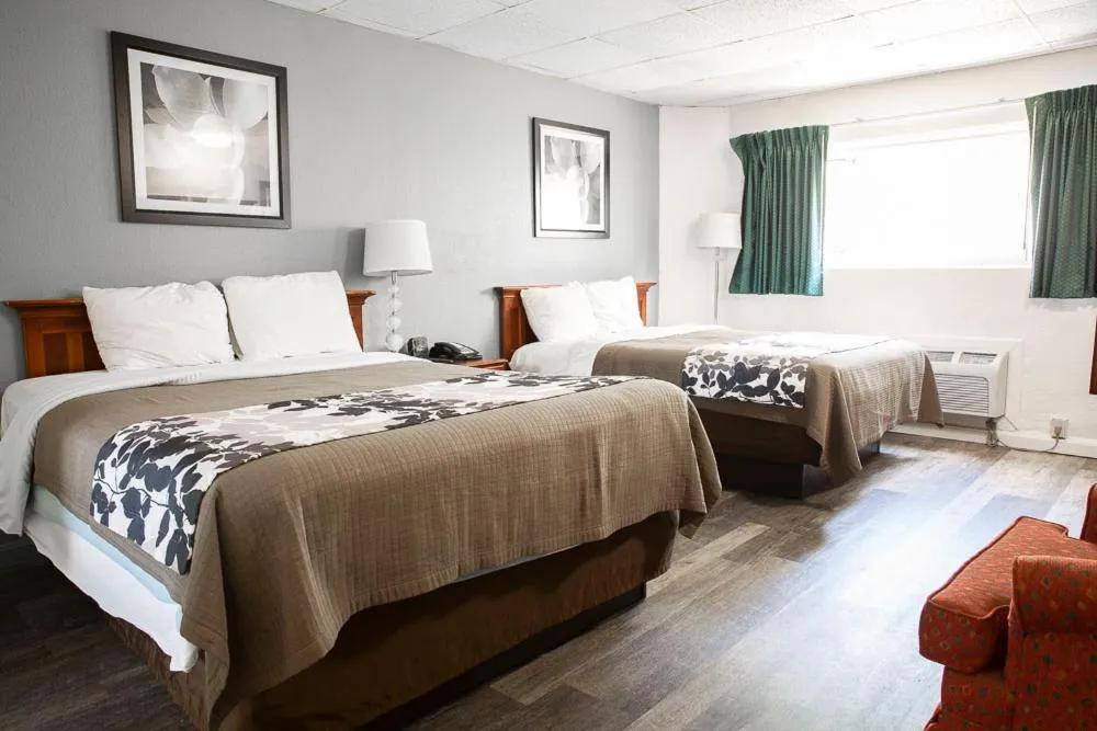 Bed in Bedford Motel