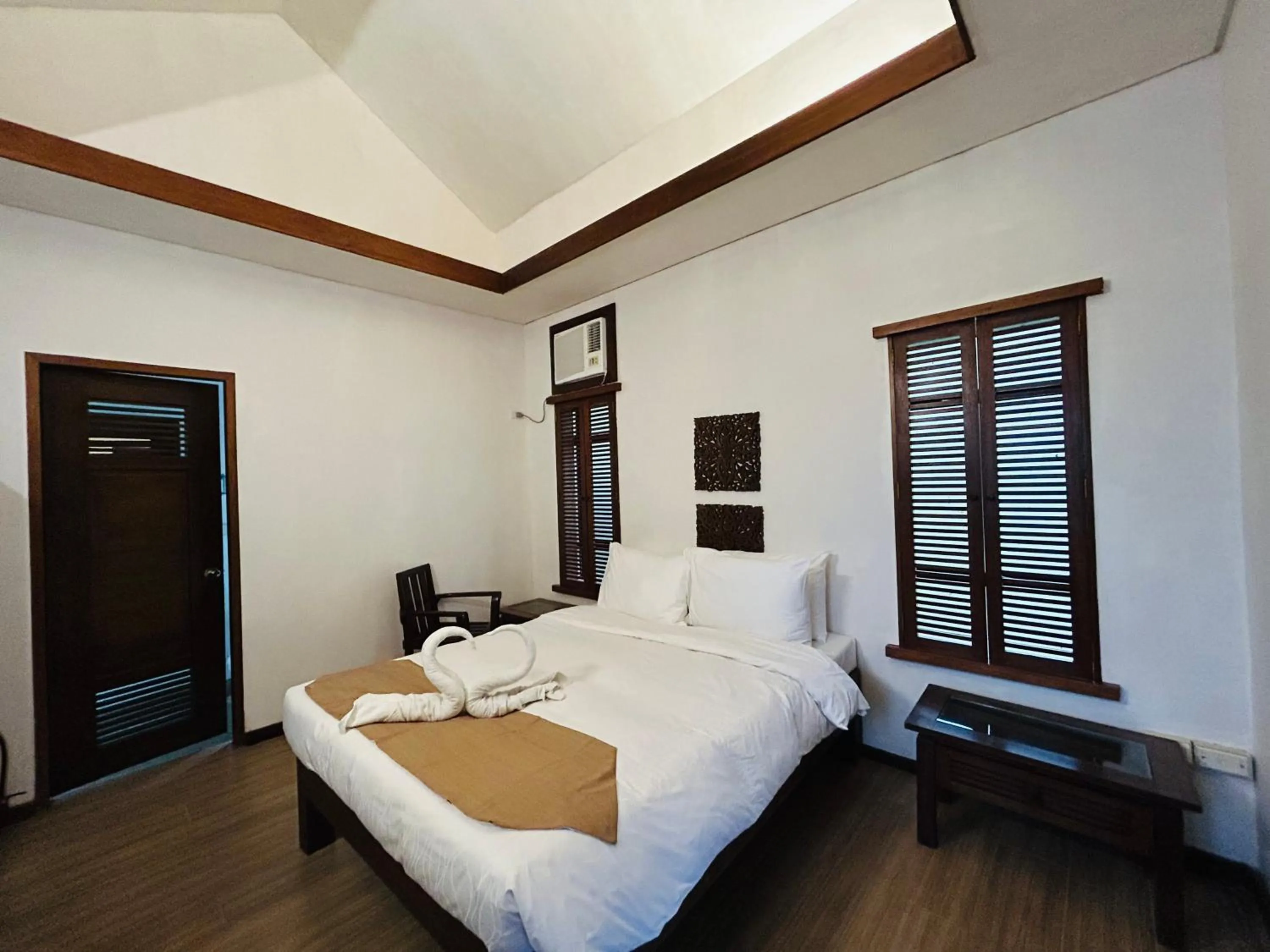 Bedroom, Bed in Sheridan Boutique Resort Iloilo