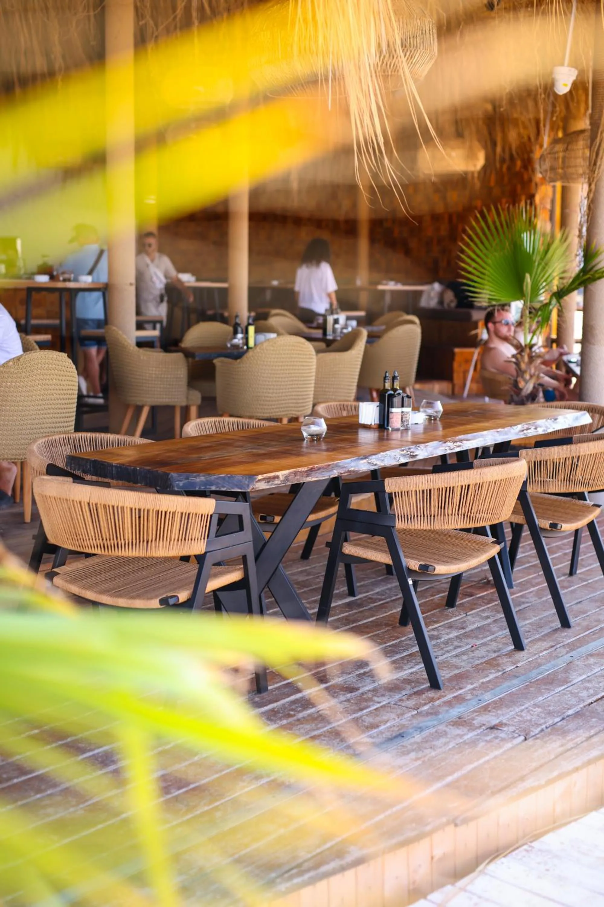 Restaurant/places to eat in Oasis Resort Lozenets
