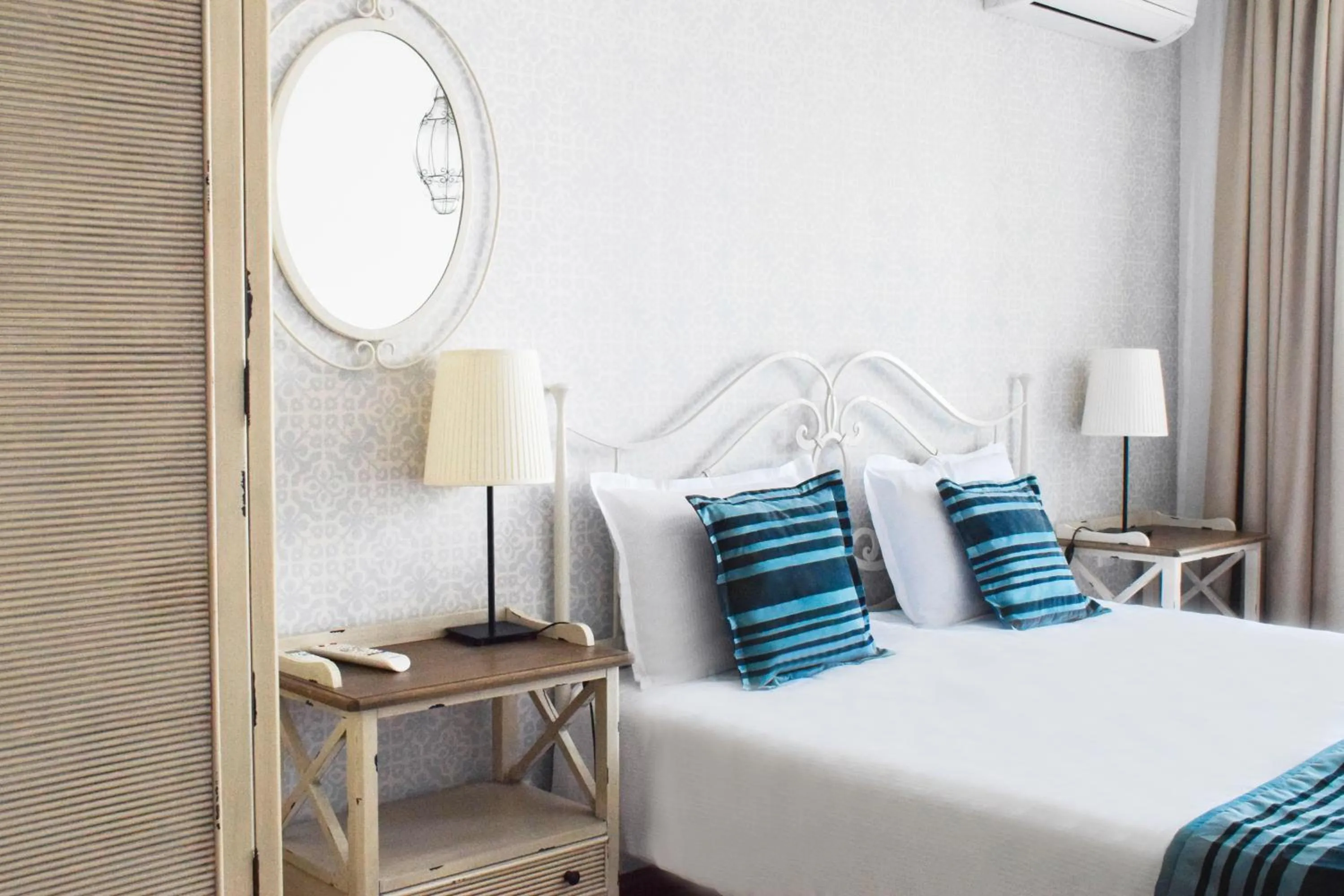 Bedroom, Bed in Oasis Resort Lozenets